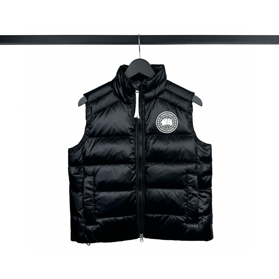 大鹅18马甲羽绒服