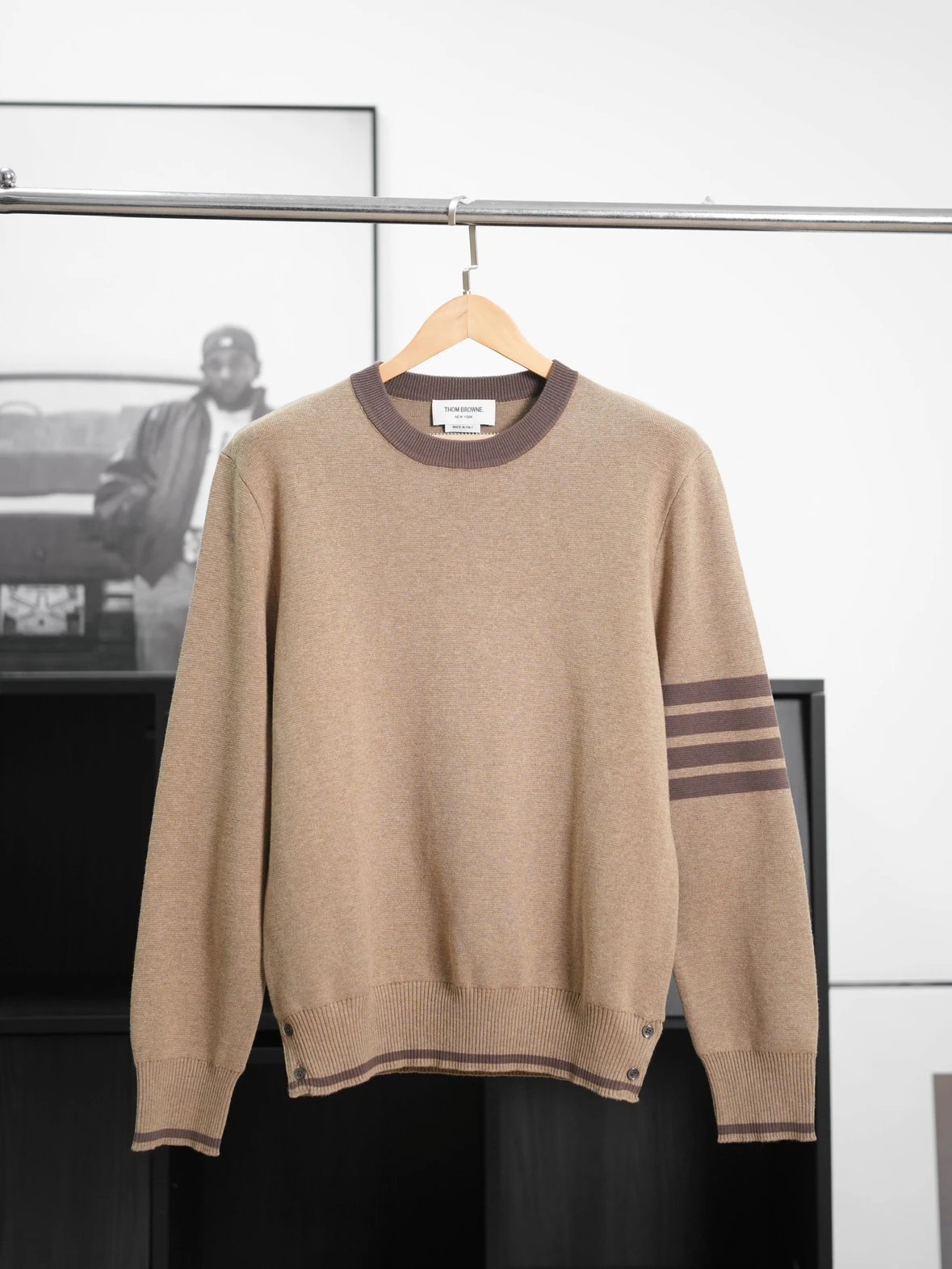 Item ID 8093 THOMBR0WNE-TB-“ natural black horns ”“ Custom dyed three-color webbing