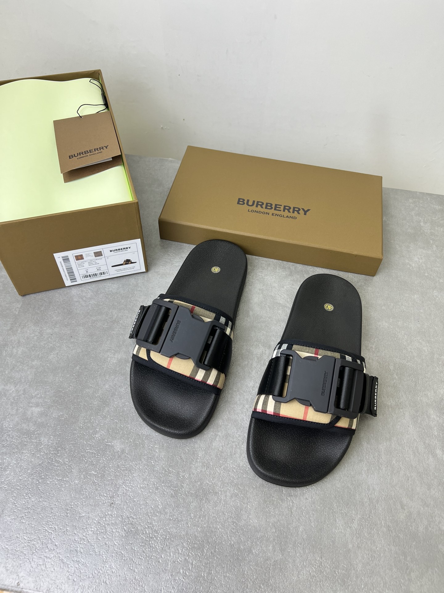 bbr新款搭扣复古凉鞋