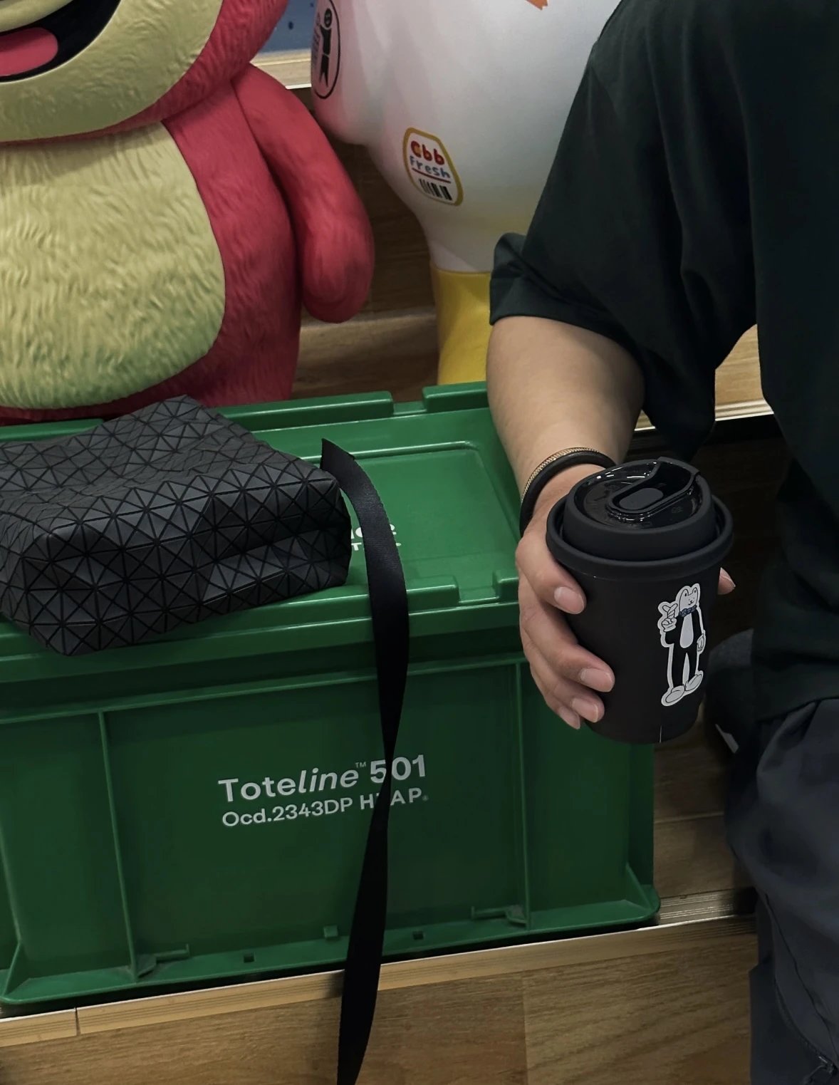 Item ID 8488 Issey Miyake -VOYAGER Series limited to March, matte matte solid color