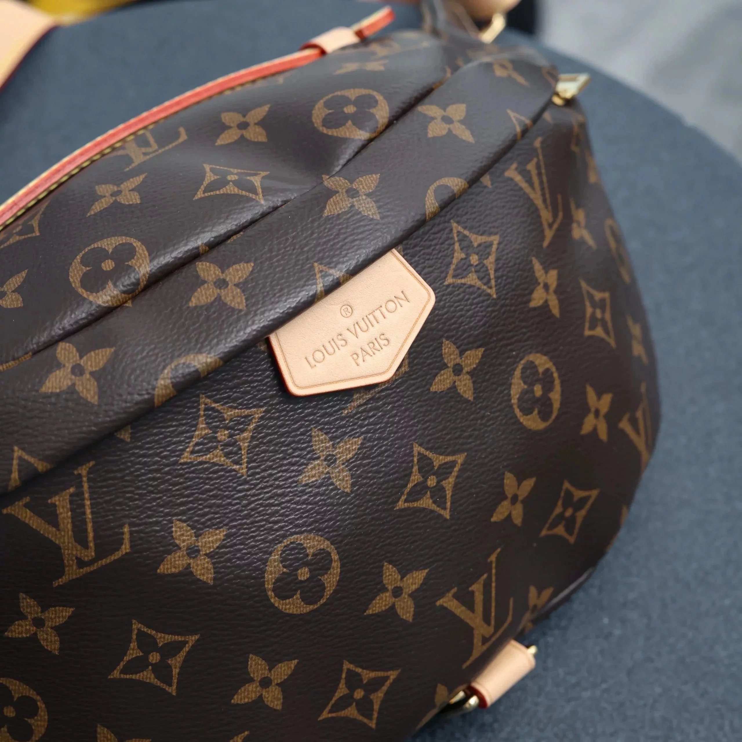 Item ID 8441 Advanced customization -bumbag- Classic presbyopia - shoulder chest ba