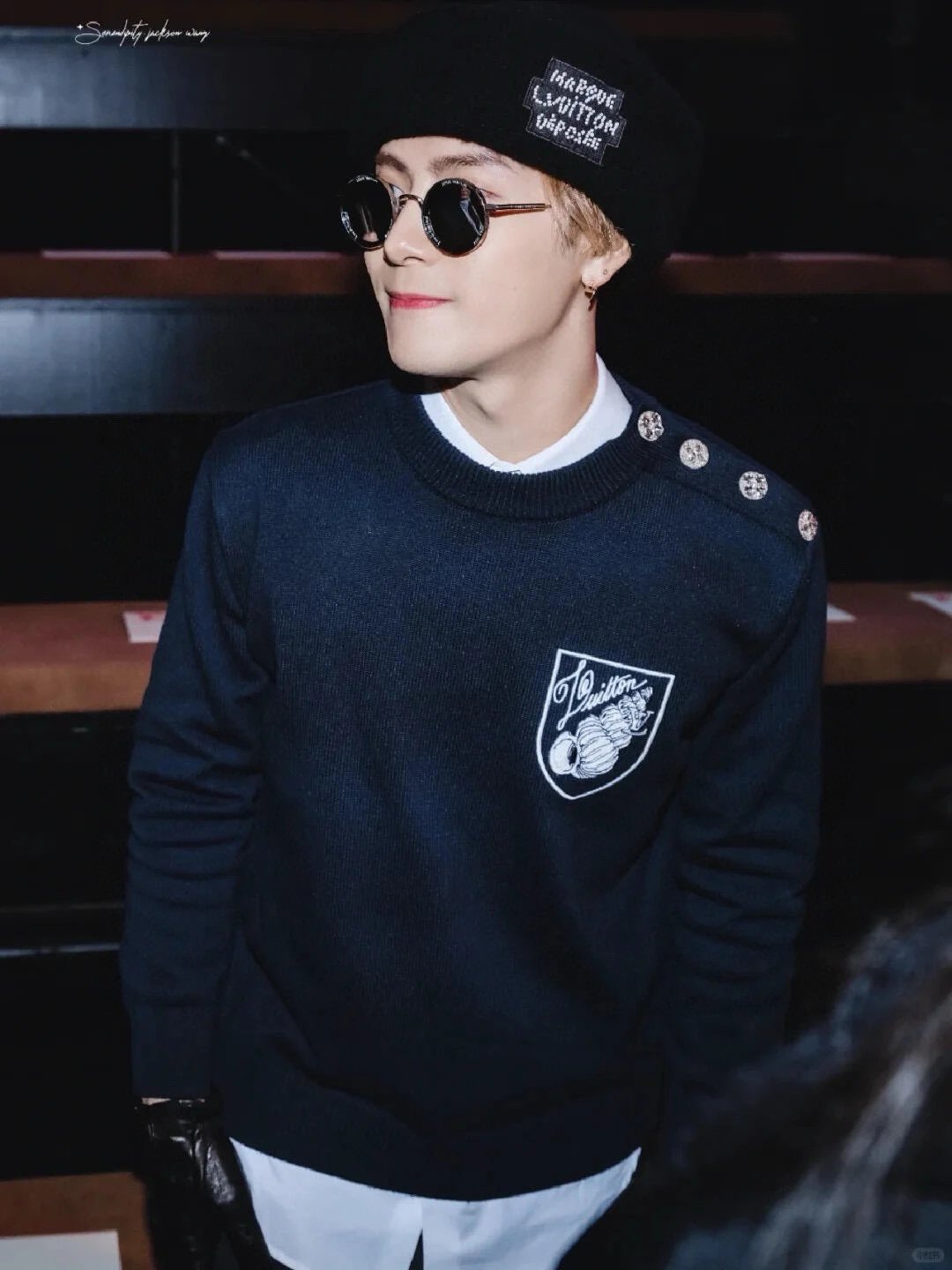 Item ID 8246 Advanced customization - Same style as Wang Jiaer - Navy conch embroid