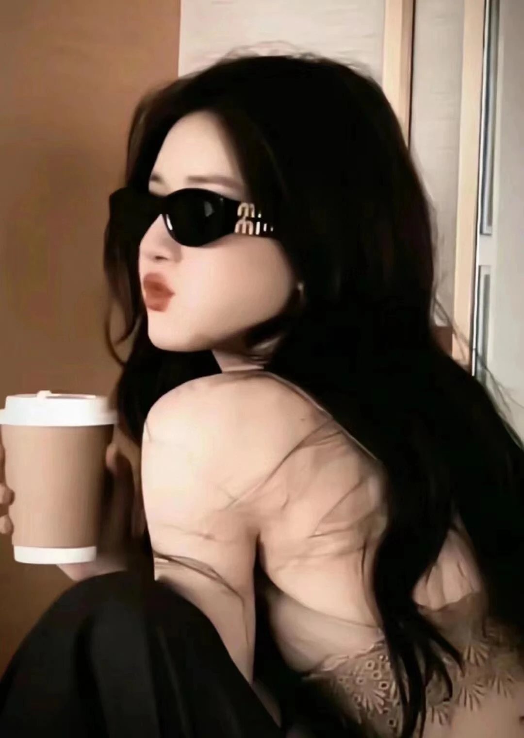 Item ID 8412 M1u-Miu- Miu Miu -2022ss- Classic - cat eye sunglasses - flat frame su