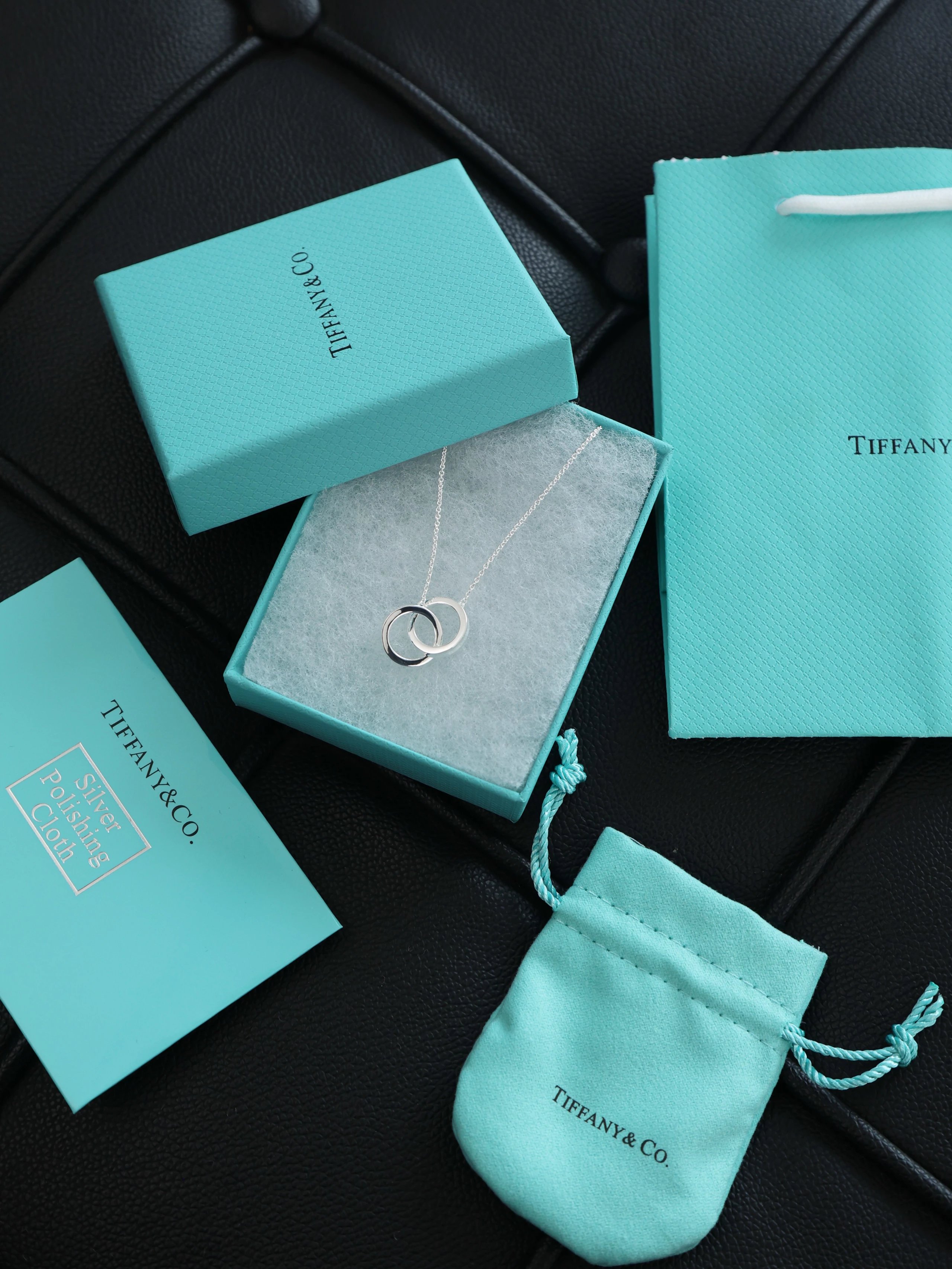 Item ID 8383 T1ffany- Tiffany -1837 Classic double hoop necklace - Ring Lariat Ster