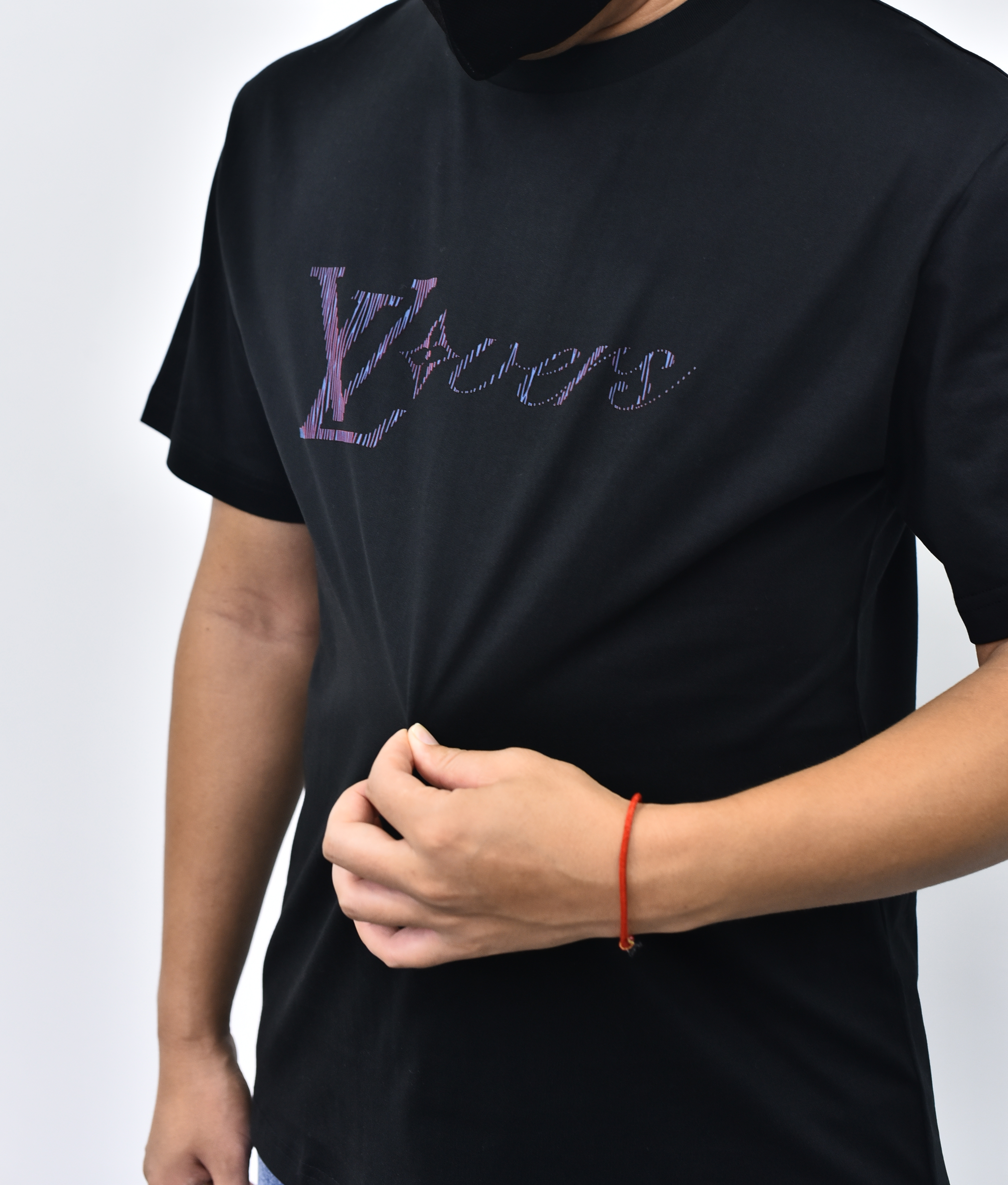 1V渐变字母短袖 黑色