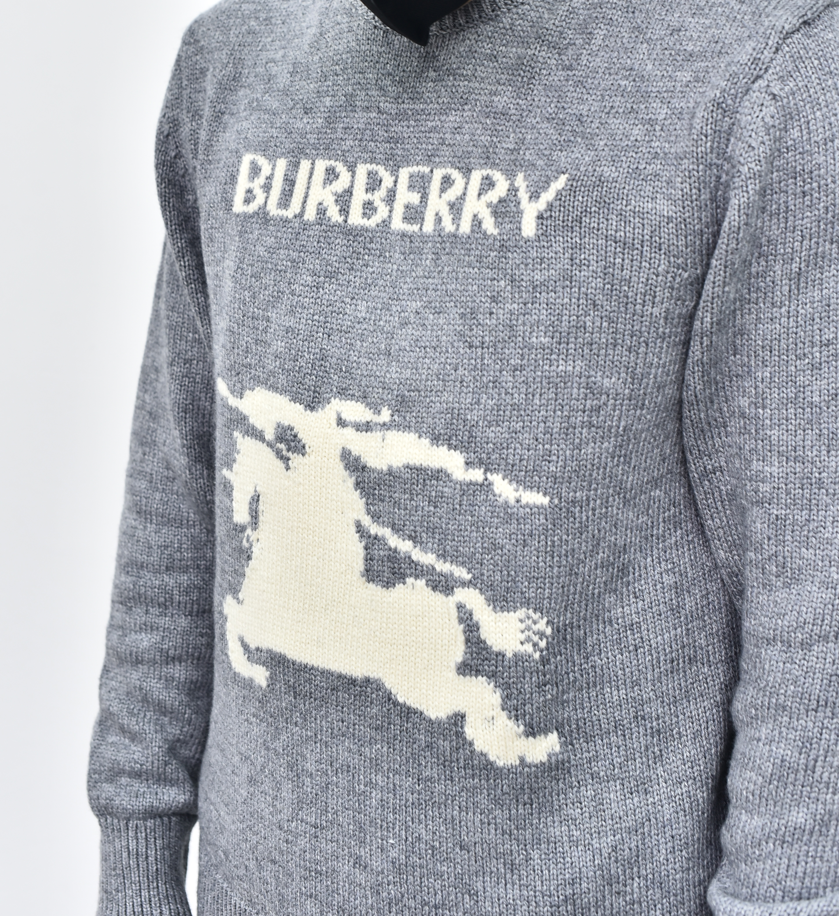 BURBEREY 毛衣