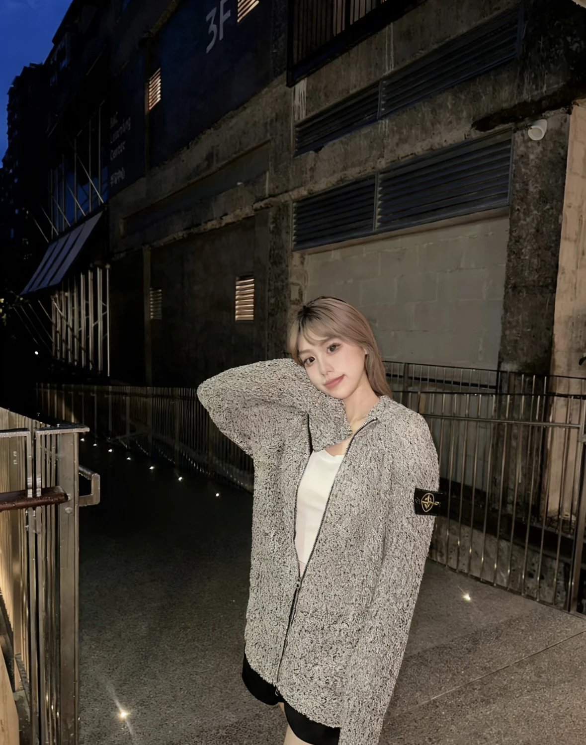 Item ID 8063 Stone-1sland - Island - _Custom woven seven types of yarn_ zipper roun