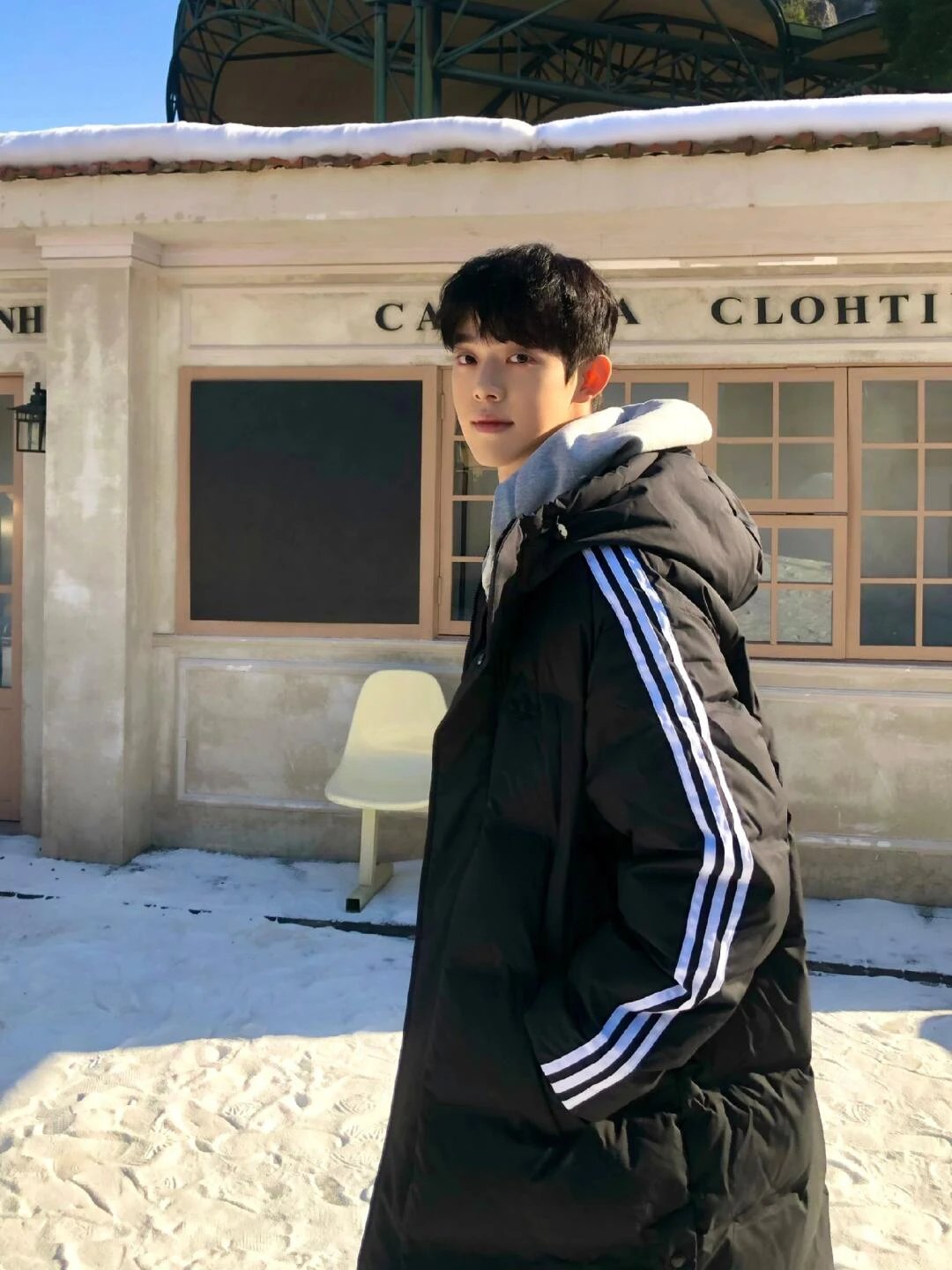 Item ID 8100 Adid@s- Adi -2022ss-3st-Long-coat down jacket -70 Down content - White