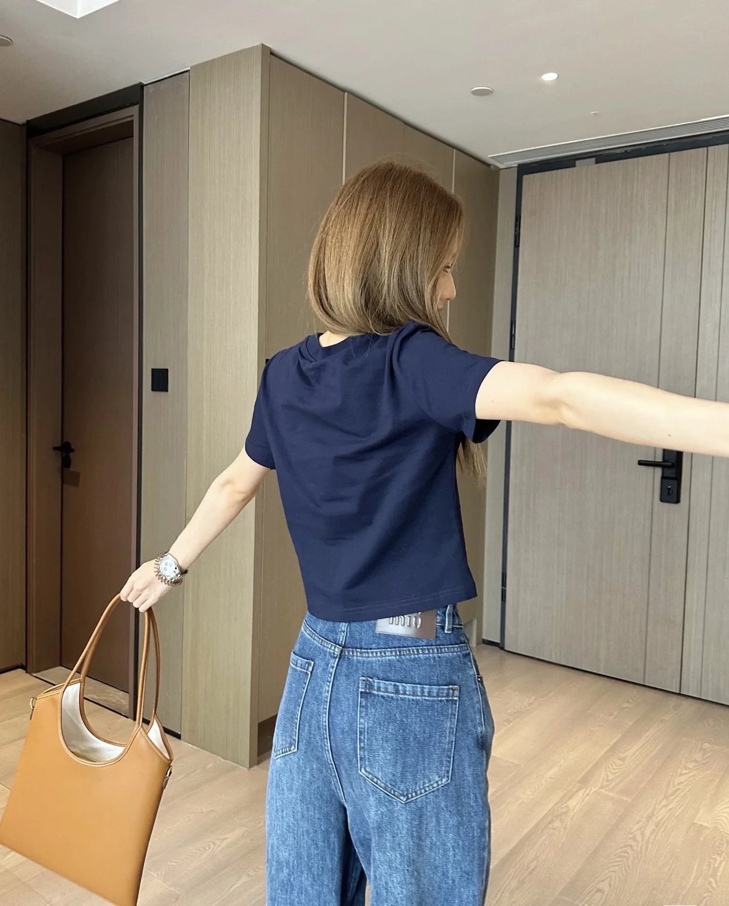 Majira size 6 short sleeved shirt-Brown-