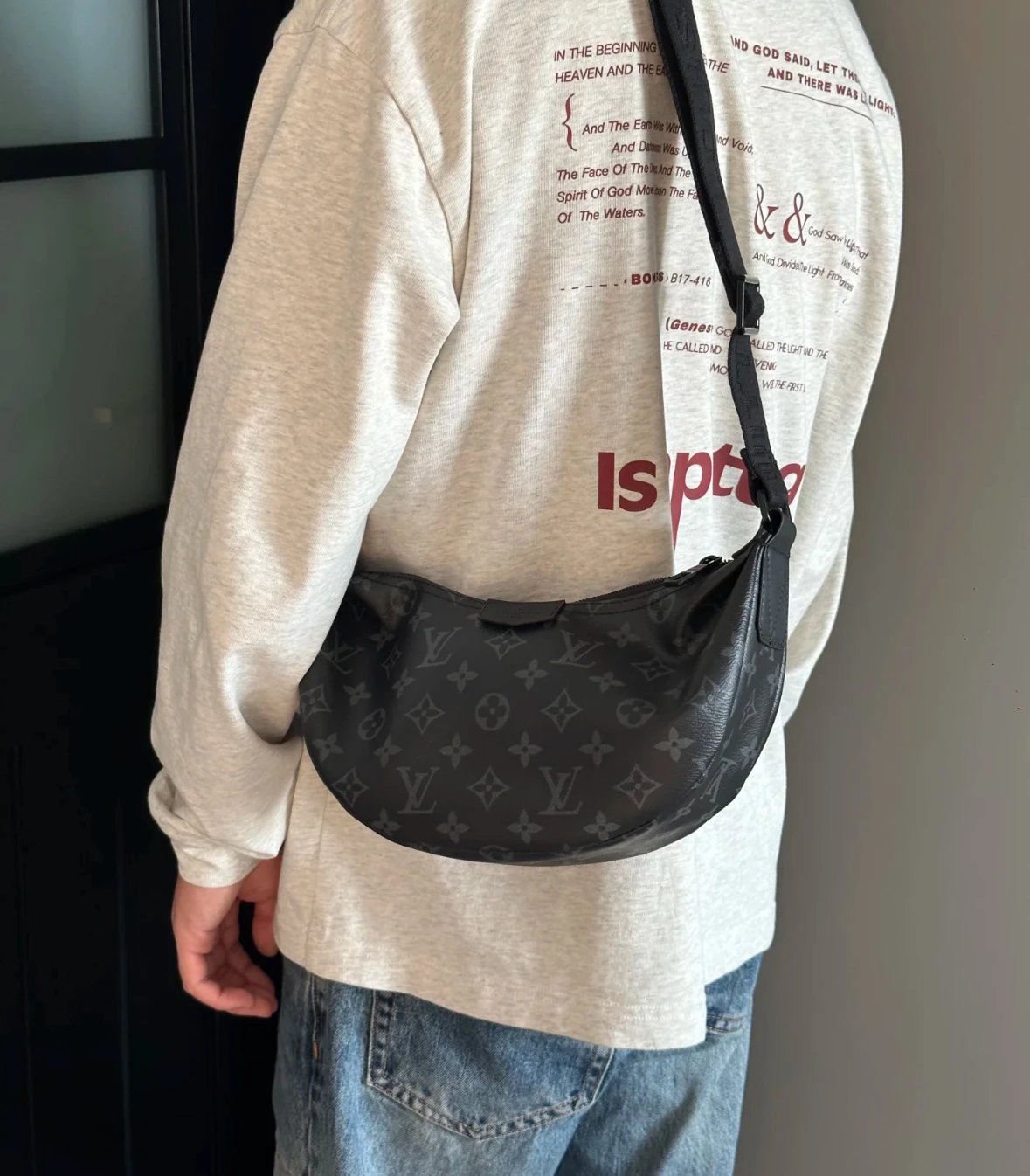 Item ID 8466 Darth Vader Moon Pack Bag-PM- Letter logo zip closure - coated canvas