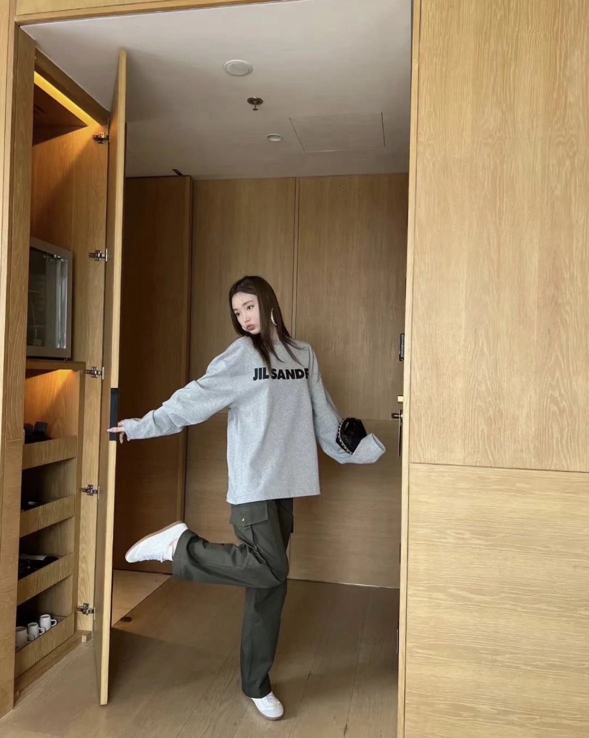 Item ID 8081 JILSANDER-logo printed sweatshirt - Ribbed crew neck loose long sleeve