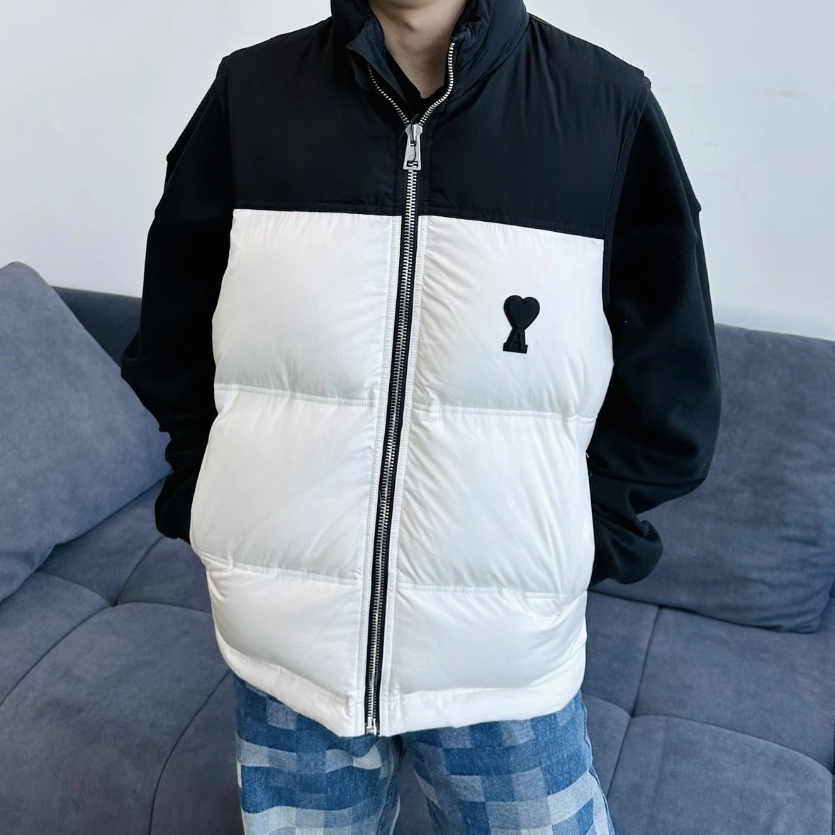 Item ID 8362 AM1PARIS-Am1- down vest - Heart embossed badge vest - Available in bla