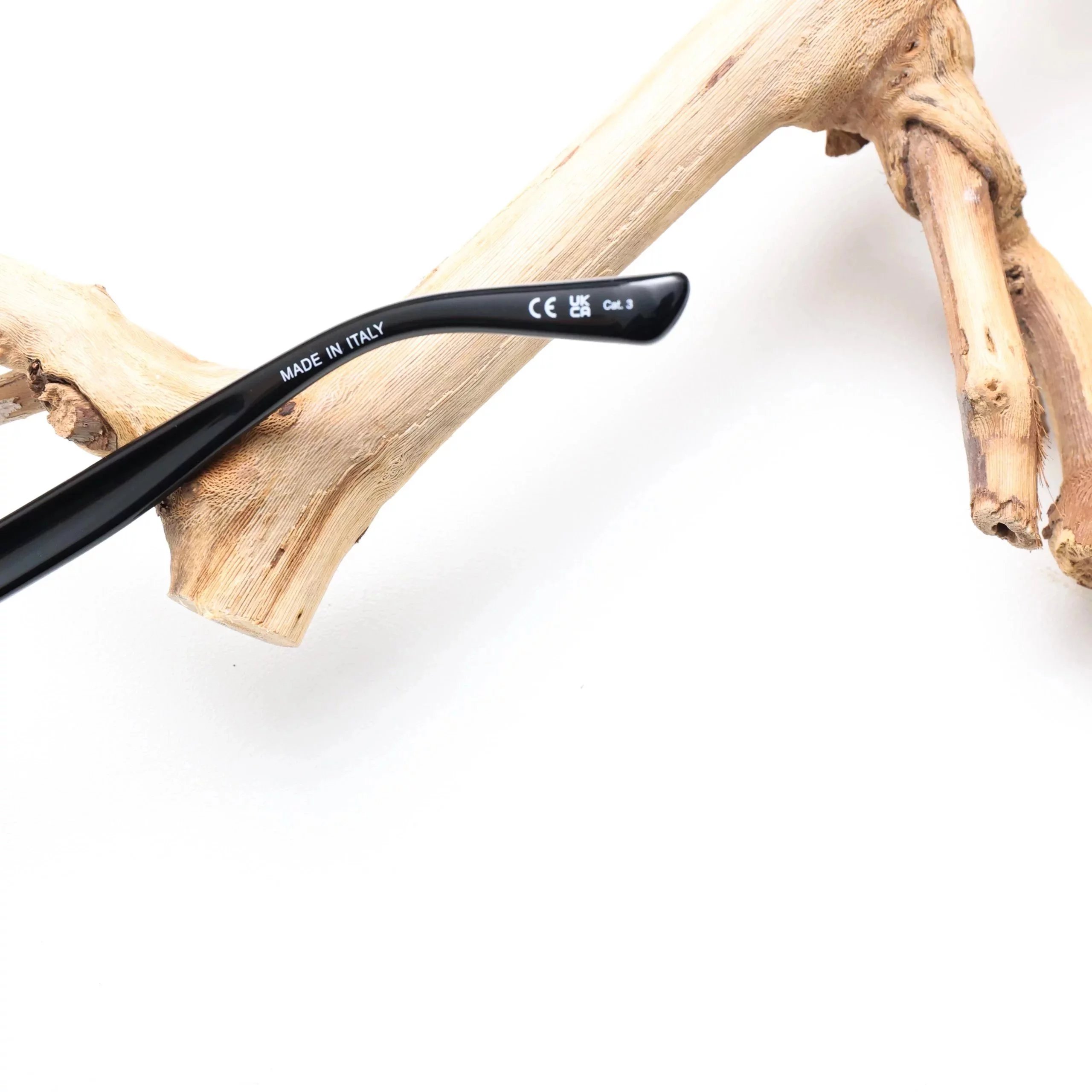 Item ID 8404 BLCG sunglasses -2023 New style - Lightweight futuristic sunglasses -