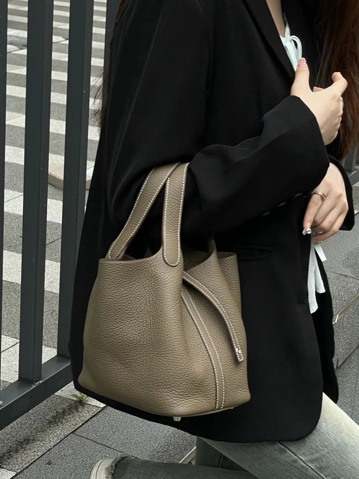 Item ID 8487 HERME3-Majia-Picoting-Lock-18- Gold Buckle - Calf Leather - Vegetable