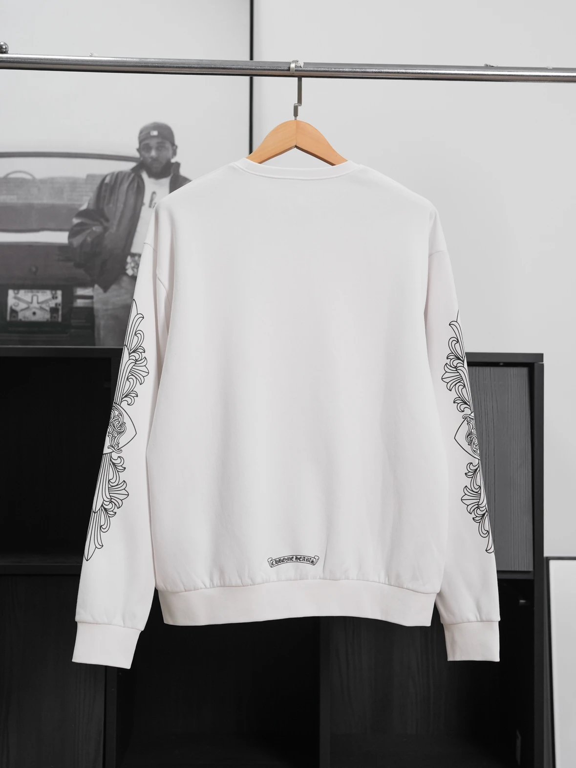 Item ID 8077 CH series “ Velvet lining ” Love vine printed round neck pullover long