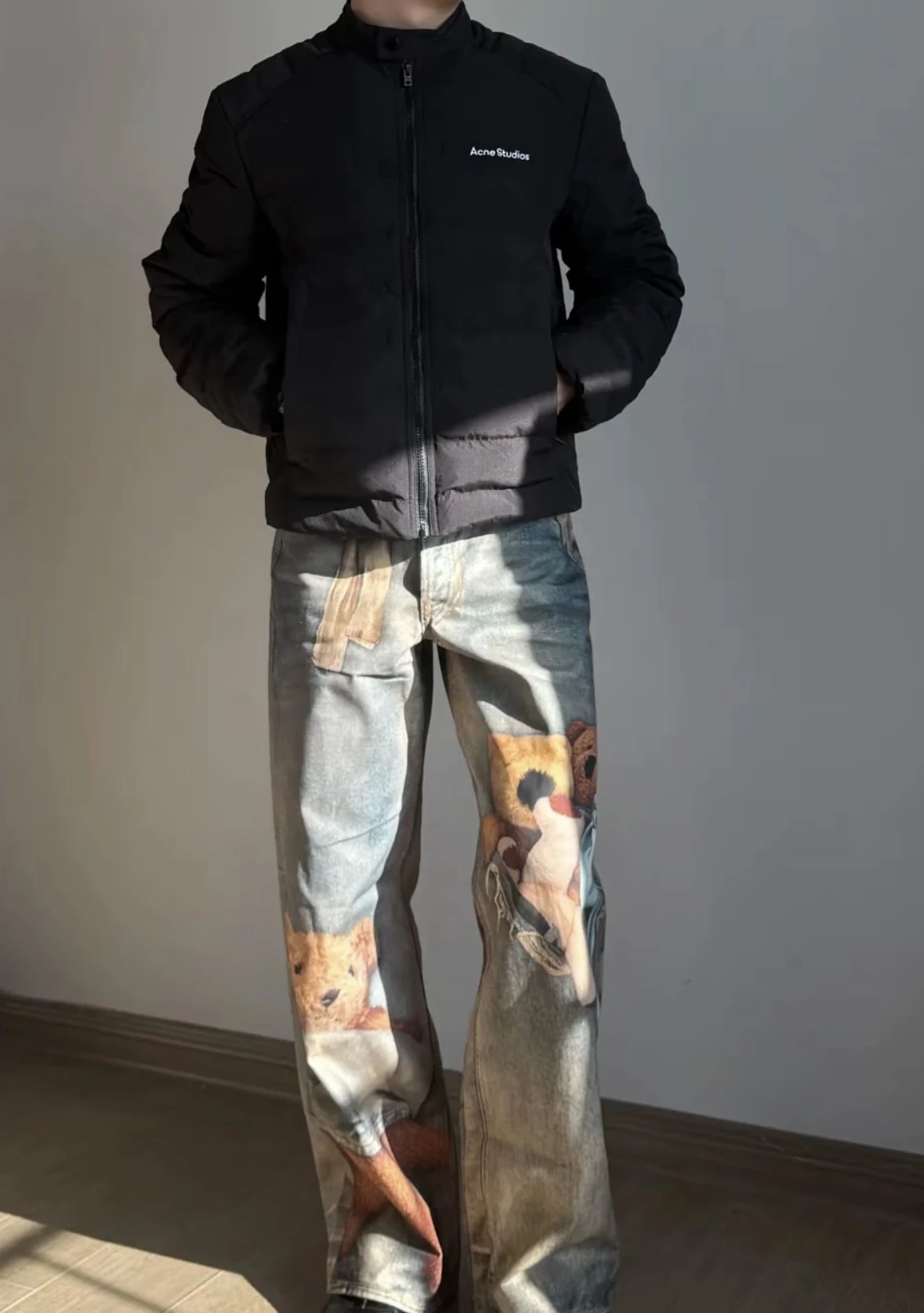 Item ID 8098 Acne SS25 Logo _National Standard 90 White Duck Down_ Solid Color Zipp