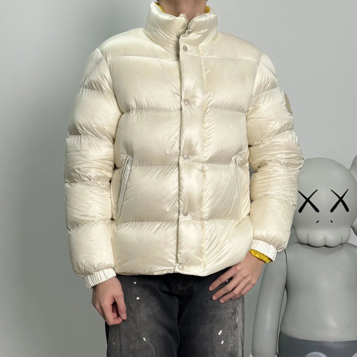 Item ID 8121 M0 include Tripiti - _Double layer high-density nylon fabric_ _Nationa