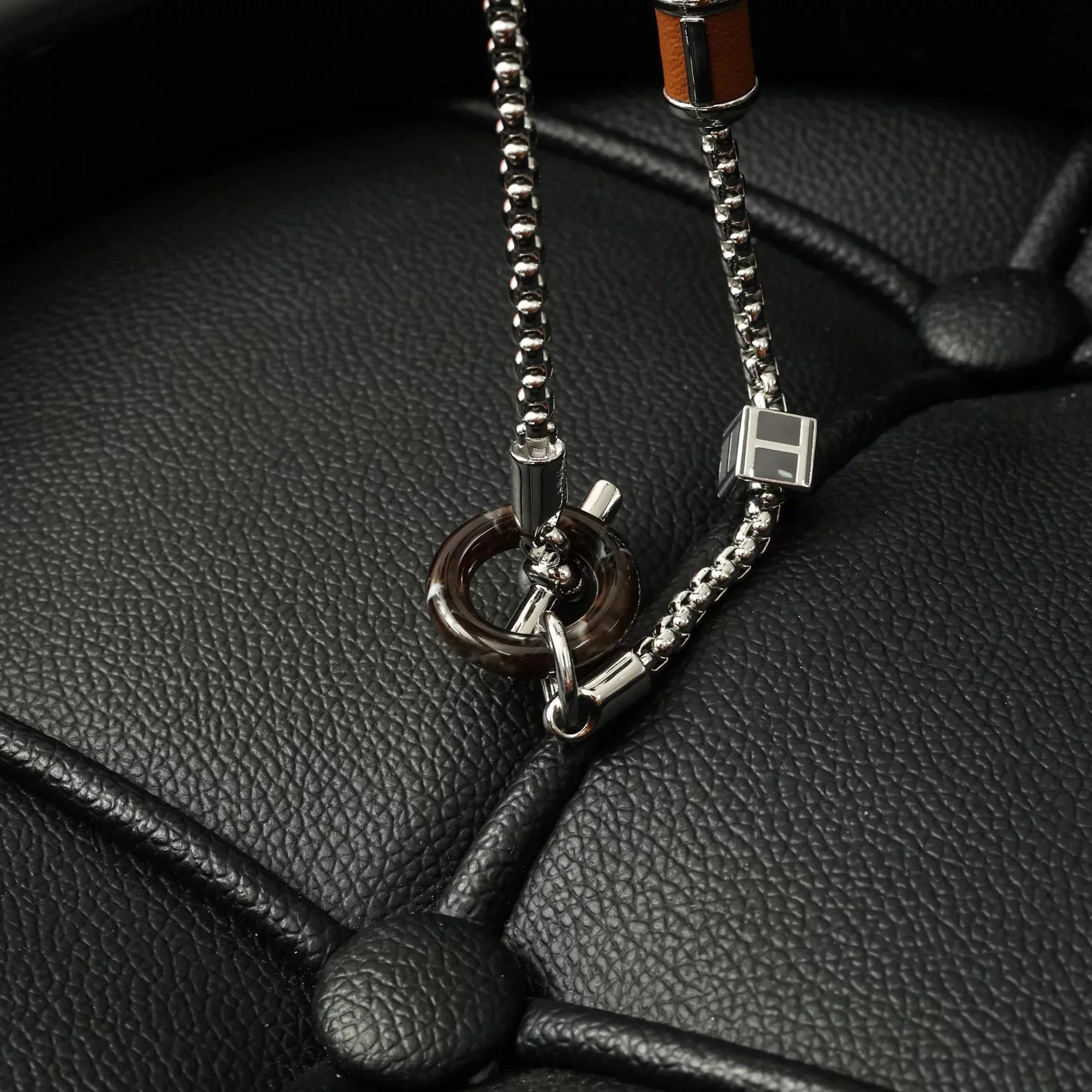 Item ID 8379 Essential for autumn and winter - The first sweater chain - Natural ho