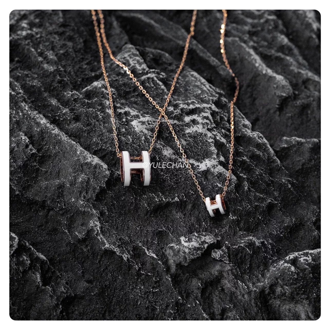 Item ID 8380 H letter necklace -mini letter pendant - rose gold necklace - clavicle