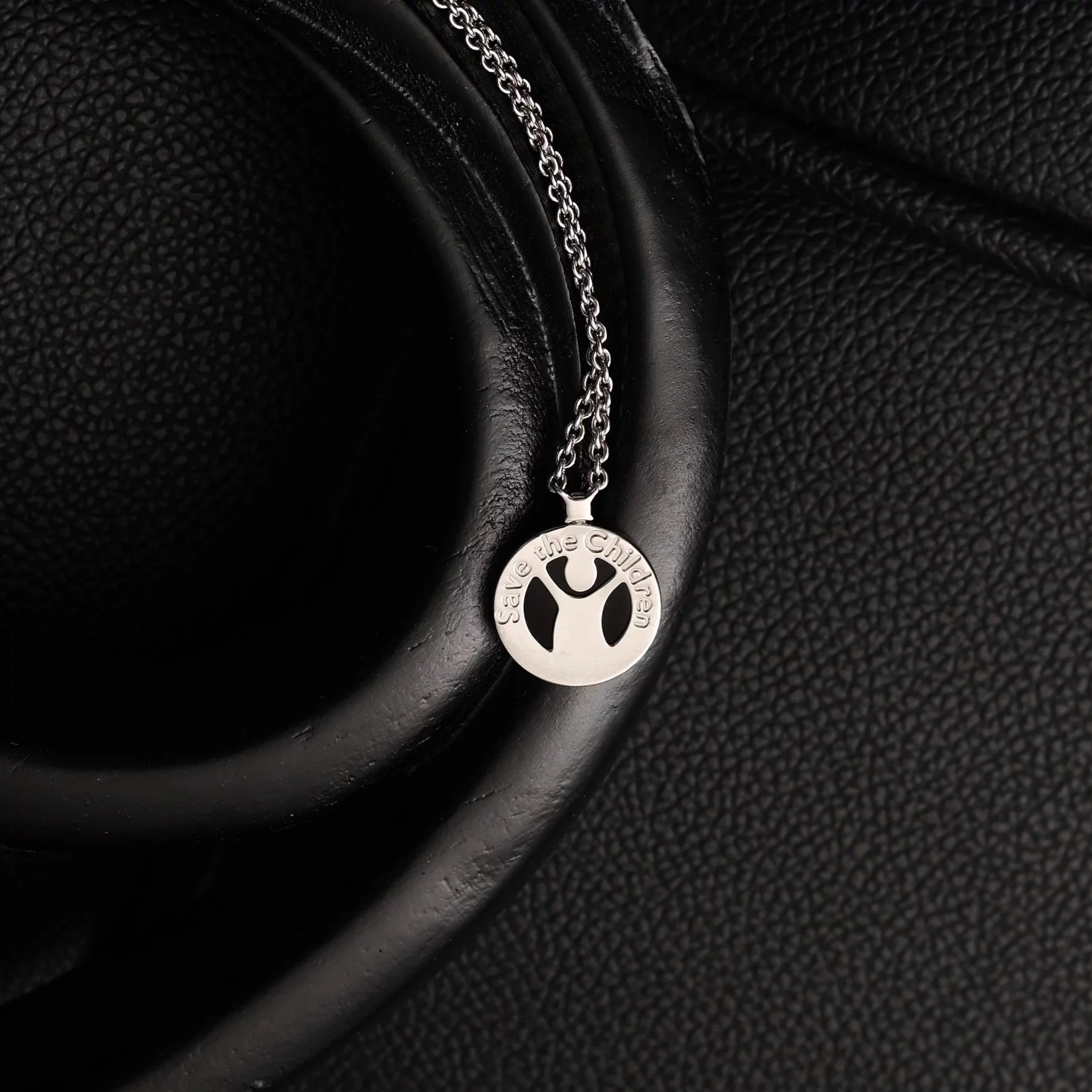 Item ID 8387 “ sterling silver chain 、 High-end ceramics 、 Red agate material ”BGR-