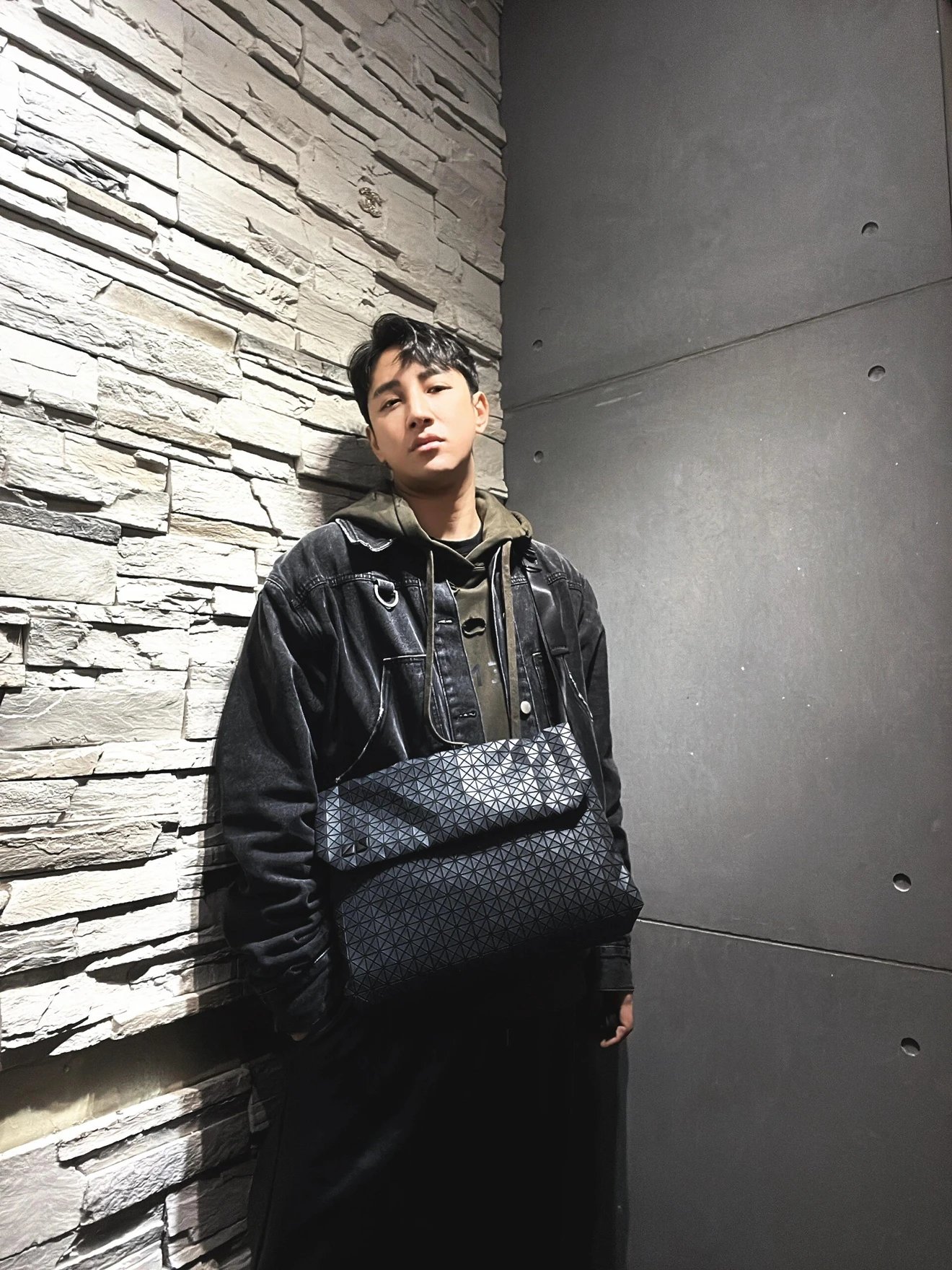 Item ID 8489 Issey Miyaki - Miyake Lifetime -2021 FW Kuro - Miyake Lingge Bag - Tor