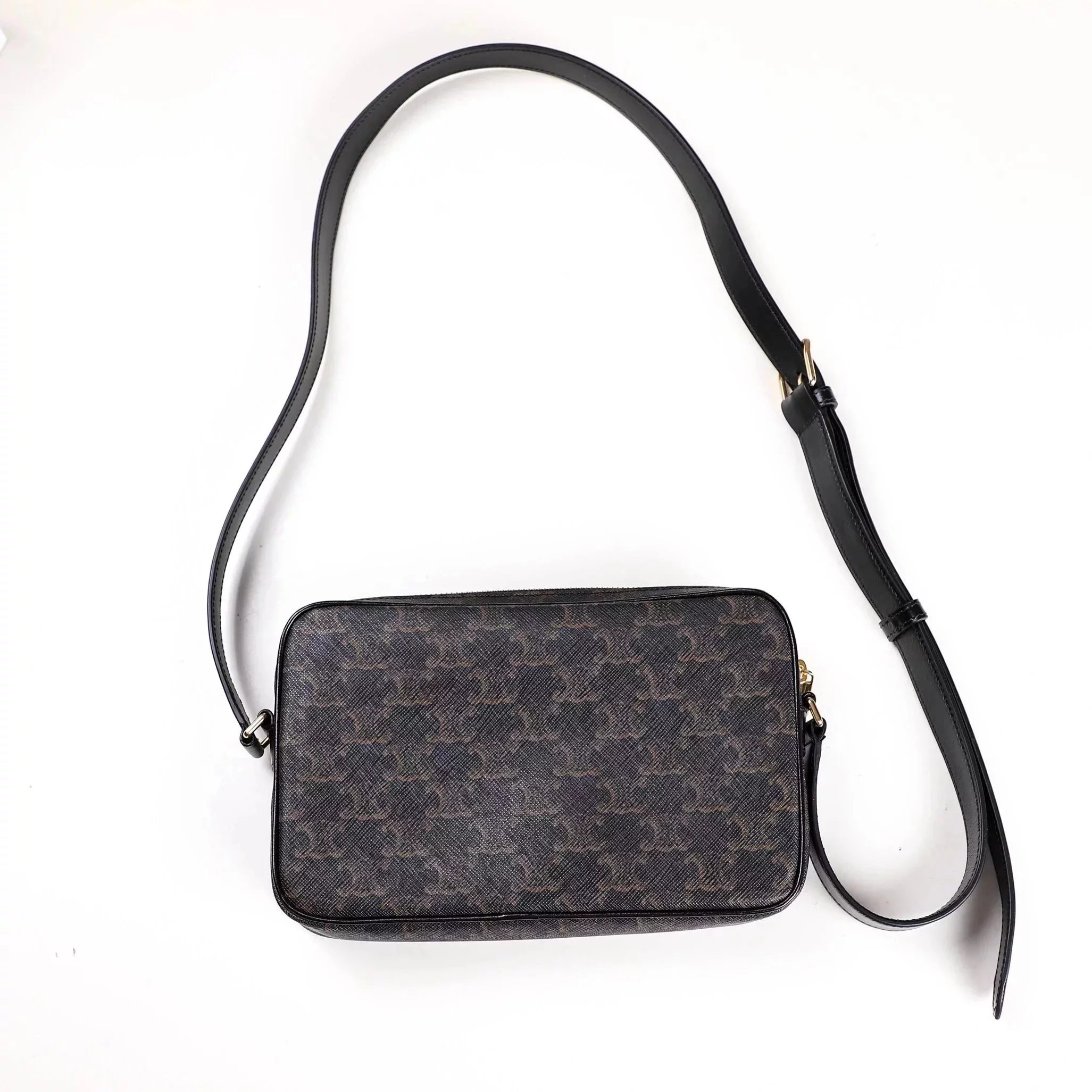 Item ID 8453 Celine- Arc de Triomphe - Classic presbyopic leather - messenger bag -