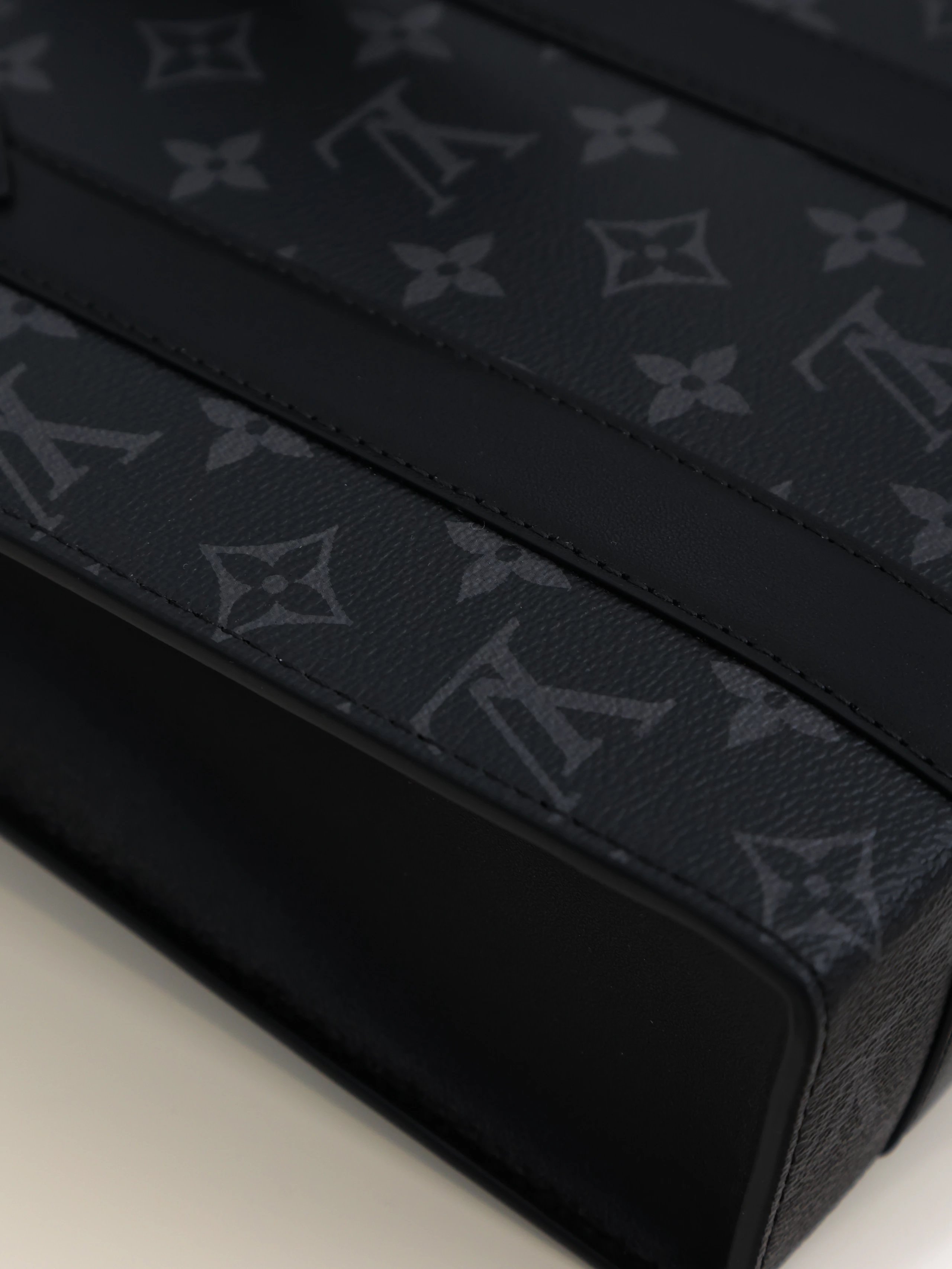 Item ID 8421 Advanced customization - Classic black presbyopic series - organ mini