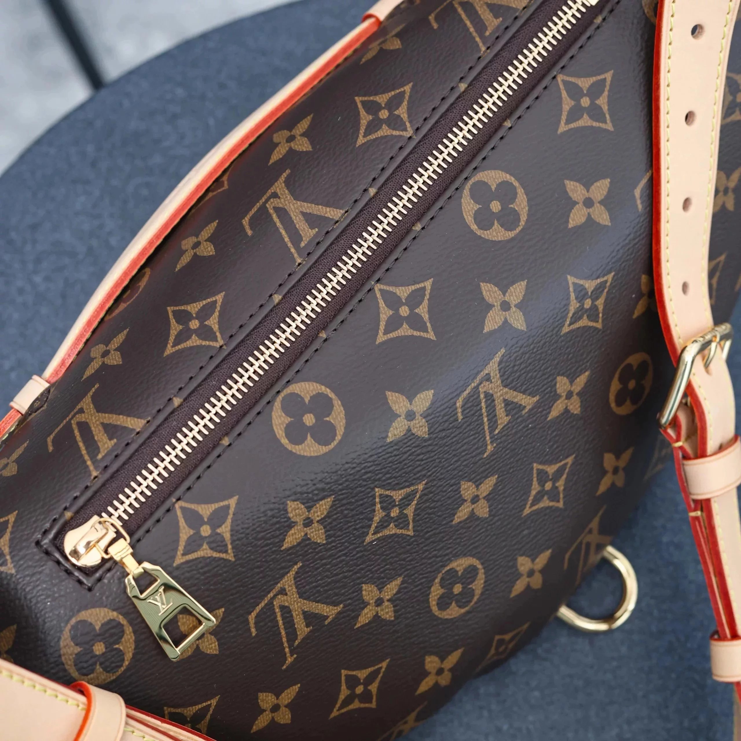 Item ID 8441 Advanced customization -bumbag- Classic presbyopia - shoulder chest ba