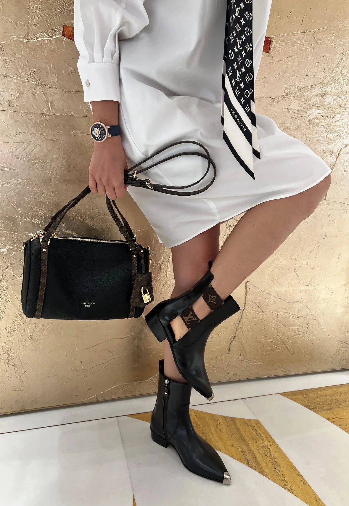 Item ID 8474 Express Black Knight - _Imported calf leather_ _NFC chip_ classic patt