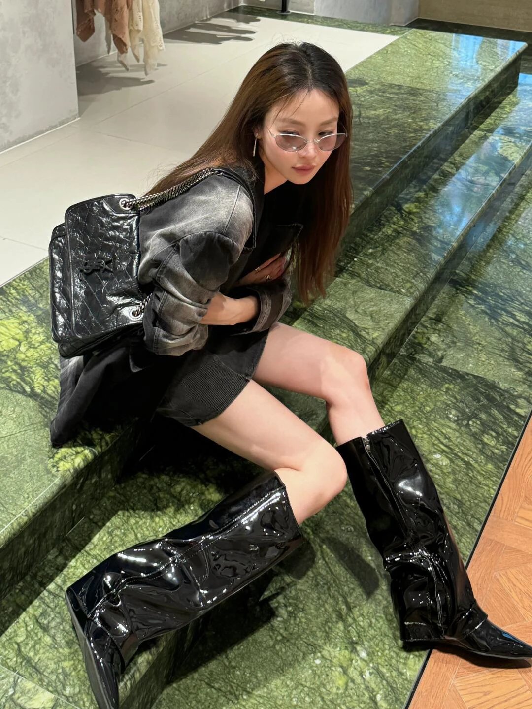 Item ID 8515 Yevs-SL-YS1- Classic -NIKI- flip chain bag - Silver chain black label