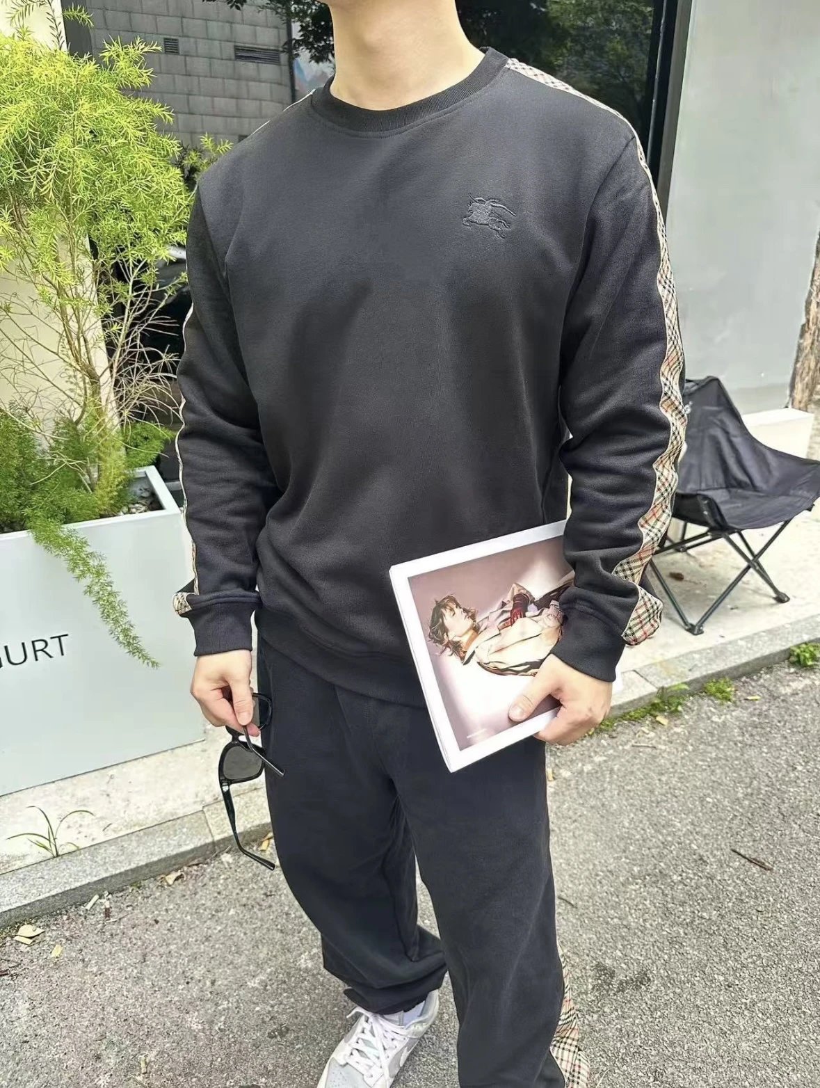 Item ID 8075 BBR-FW25- Ribbed trim -“ Exclusive high-end webbing ” round neck sweat