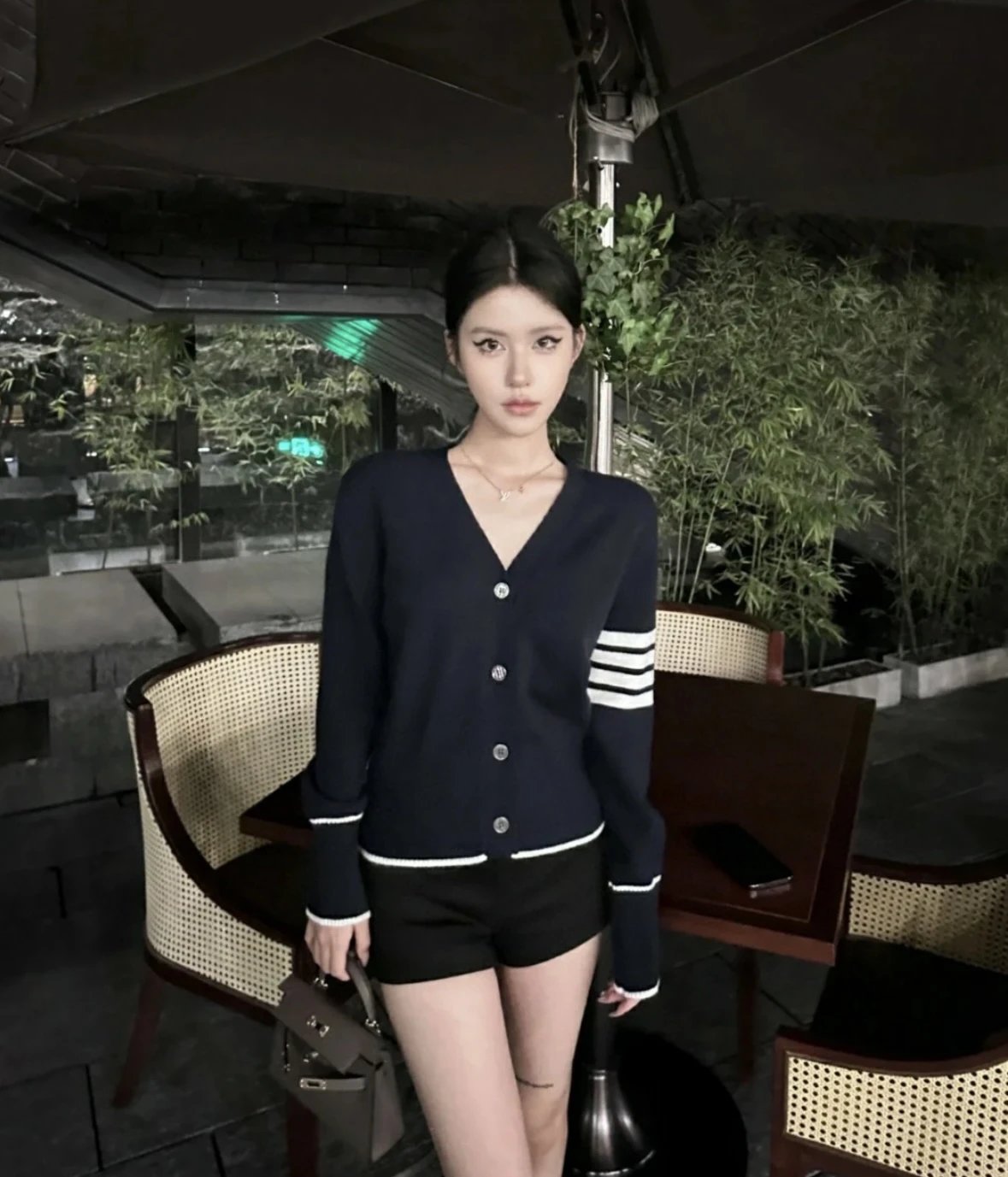 Item ID 8005 striped long sleeves single breasted V collared sweater