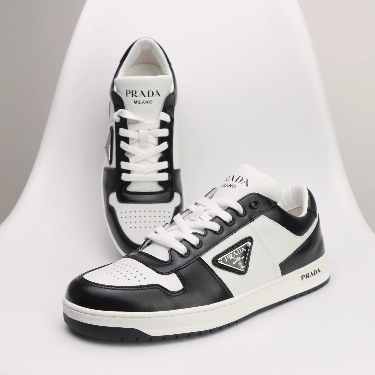 Pthtrthtathtdthta Leather Sneakers