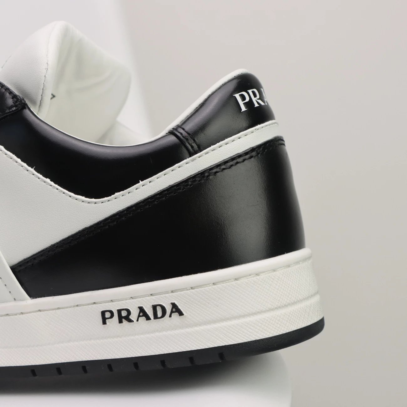 Pthtrthtathtdthta Leather Sneakers