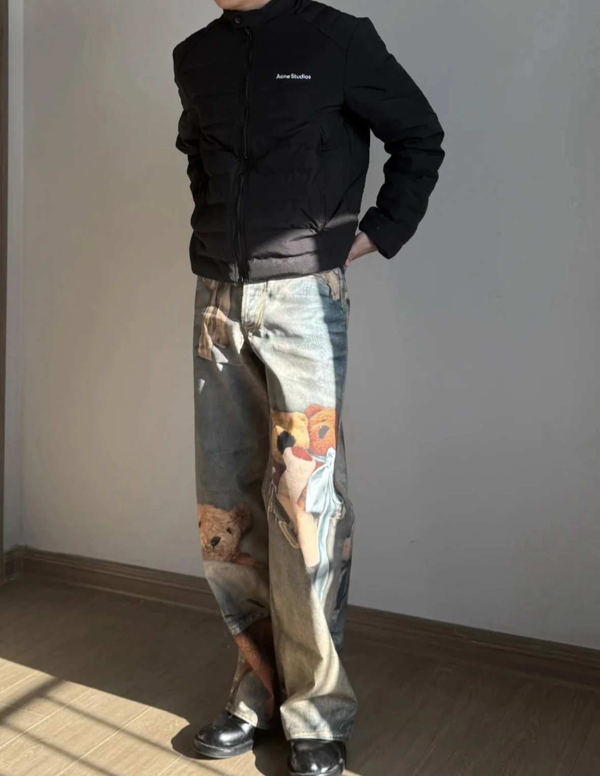 Item ID 8098 Acne SS25 Logo _National Standard 90 White Duck Down_ Solid Color Zipp