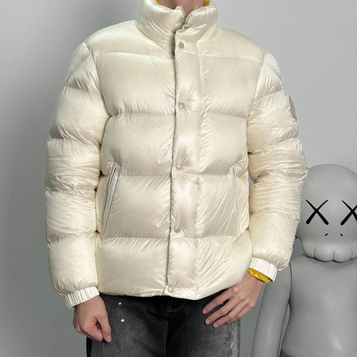 Item ID 8121 M0 include Tripiti - _Double layer high-density nylon fabric_ _Nationa