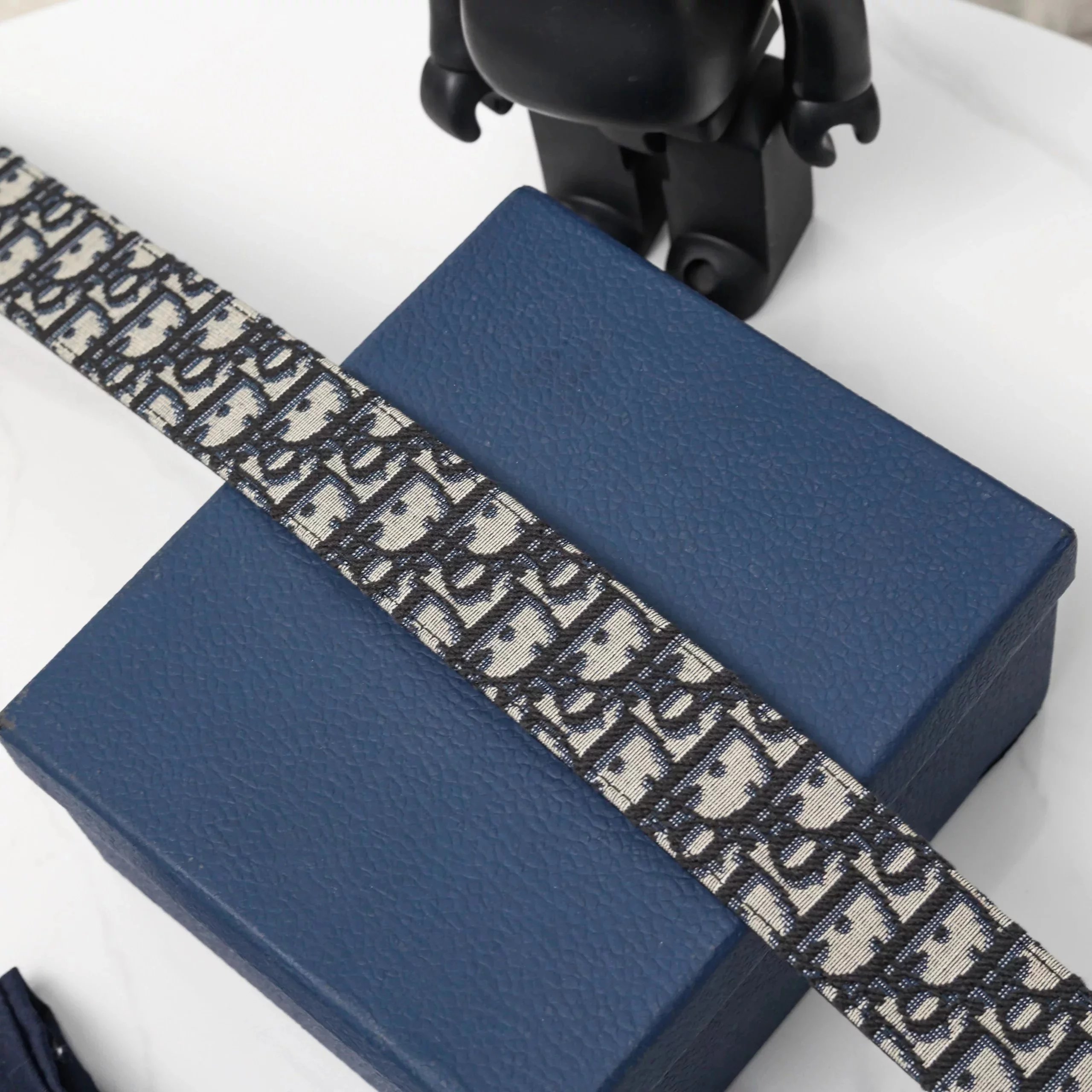 Item ID 8395 Dio-D Home - Full Print Vintage Series - Oblique Jacquard Letter Belt