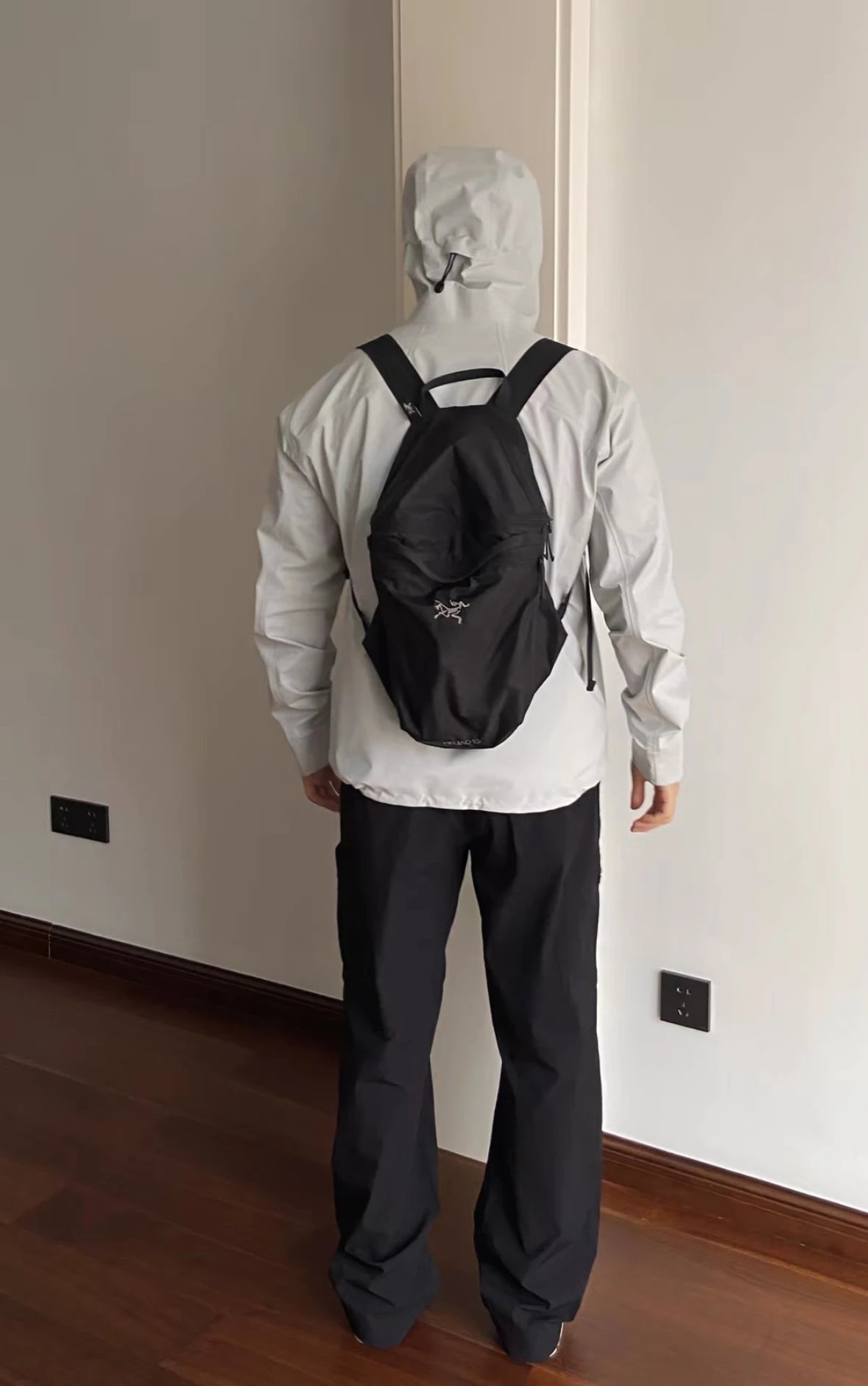 Item ID 8486 Heliad-16L-Waterproof coated nylon fabric embroidered logo multifuncti