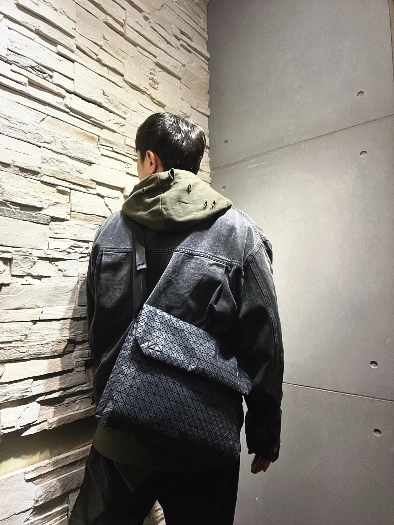 Item ID 8489 Issey Miyaki - Miyake Lifetime -2021 FW Kuro - Miyake Lingge Bag - Tor