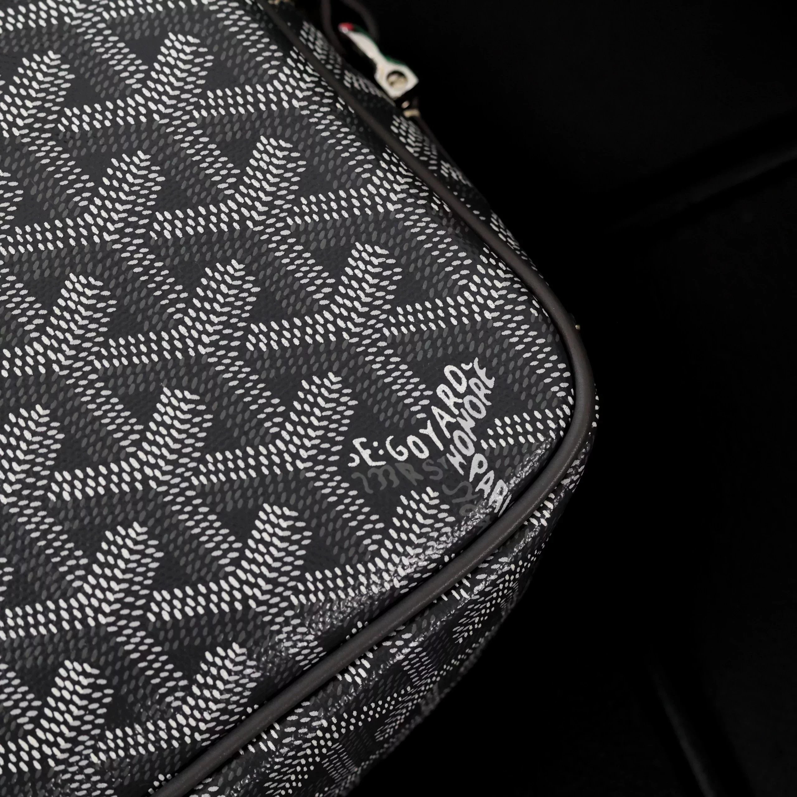 Item ID 8475 Fabric modification 5 times - PVC+calf leather material _complete gift