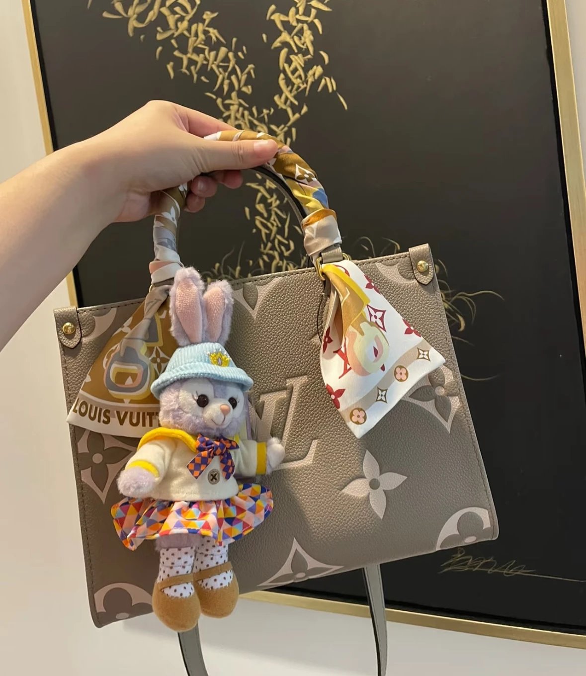 Item ID 8501 ONTHEGO-PM - Classic Old Flower Full Print - Cow Leather - Jungle Bag