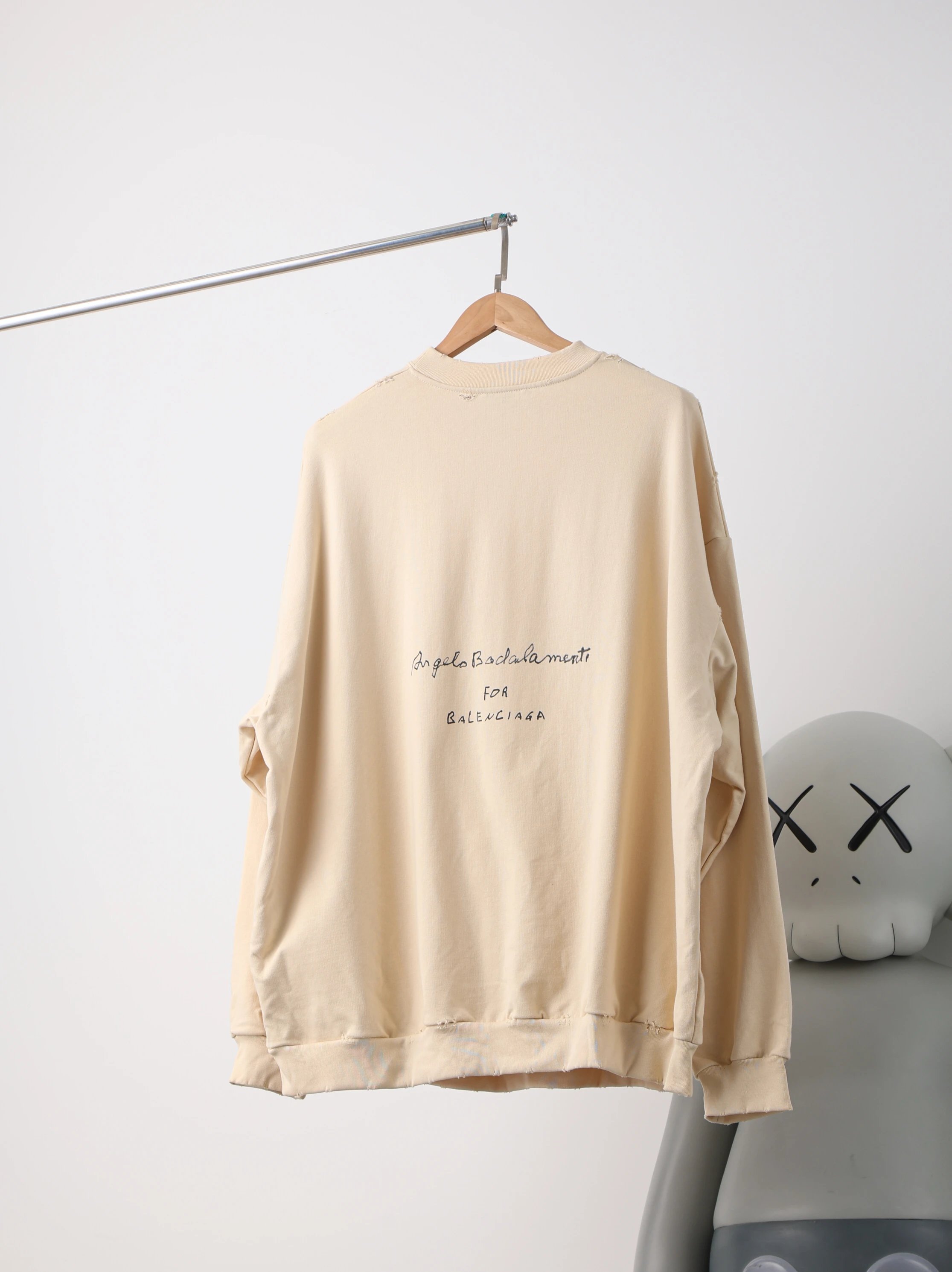 Item ID 8072 Balenc1aga- Paris -2024ss- limited edition - staff print sweatshirt -