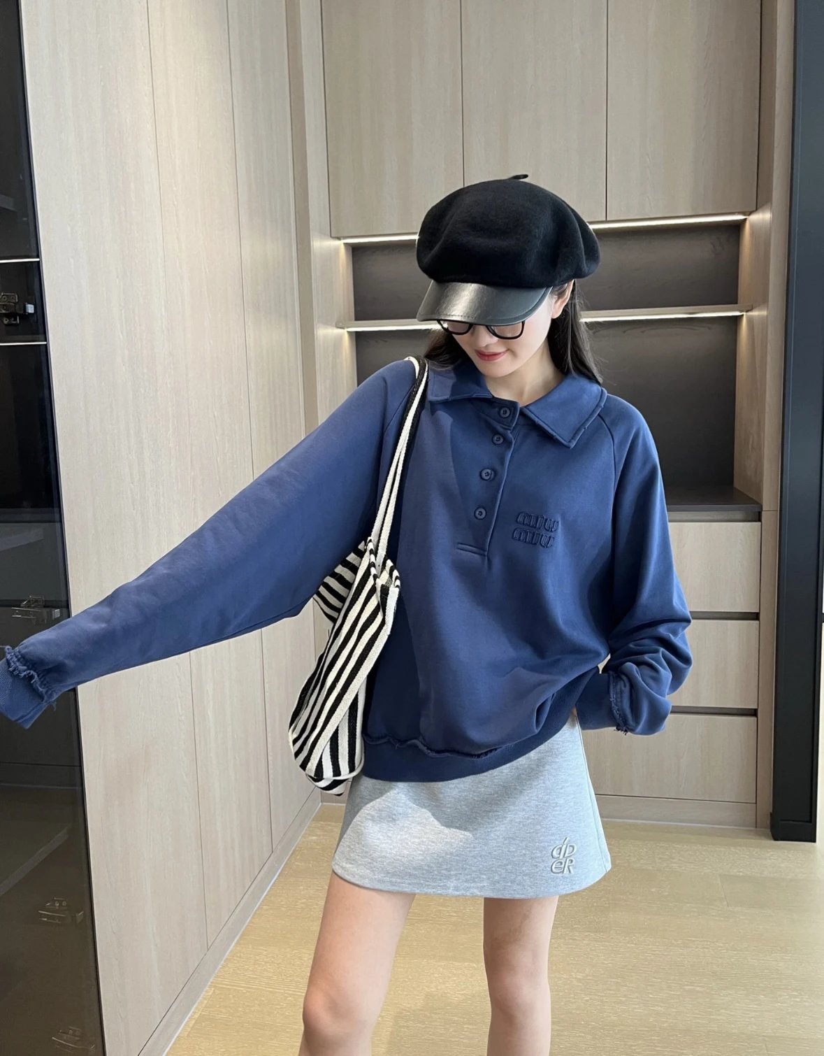 Item ID 8086 M1UM1U Miu Miu SS24“ Heavy industrial washing ” solid color letters Lo