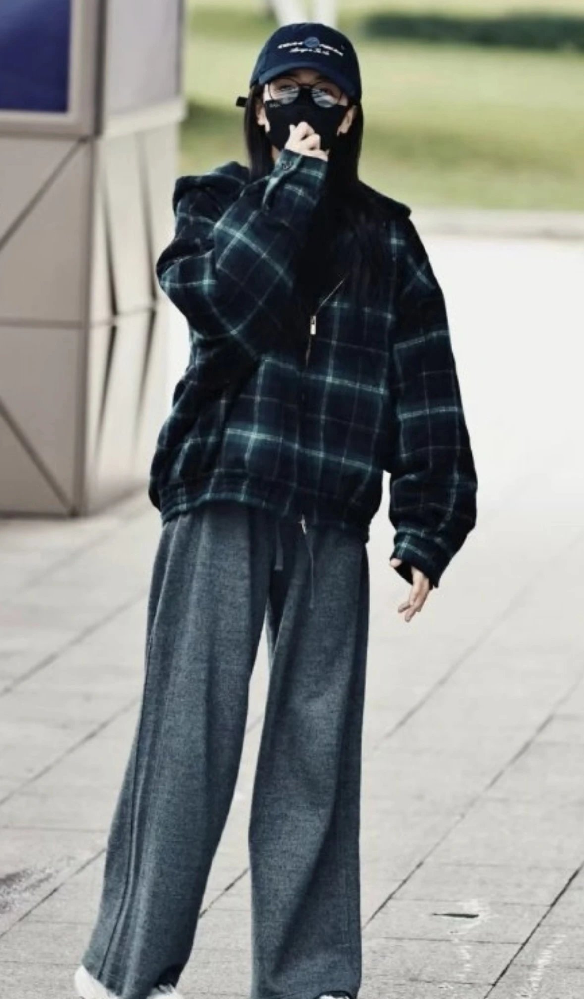 Item ID 8127 M1UM1U Miu Miu plaid cotton coat - Button cuffs patch pocket jacket -