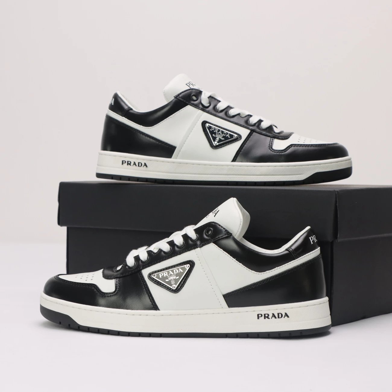 Pthtrthtathtdthta Leather Sneakers