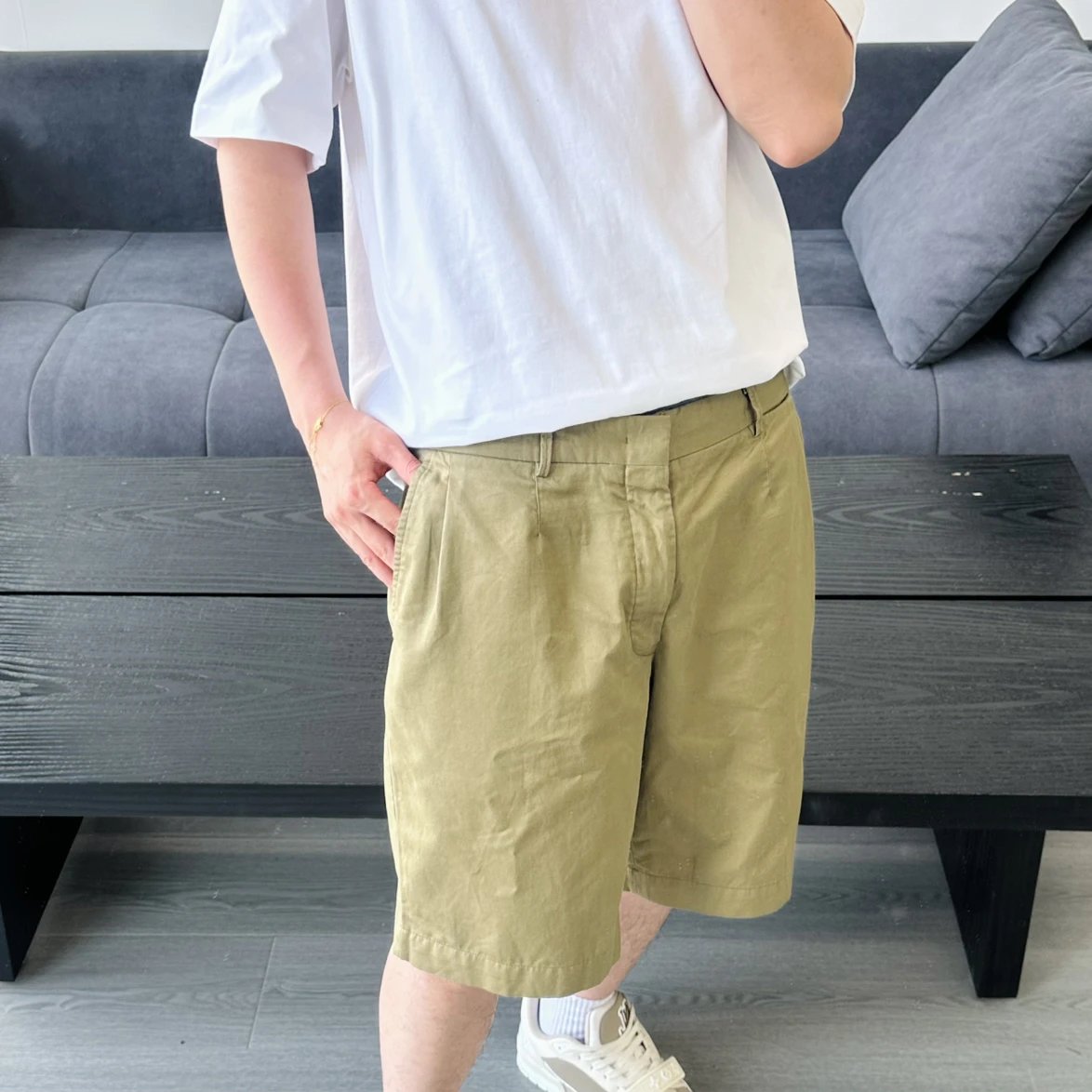 Item ID 8245 Zegna Zegna 2022ss - Medium waist fine spun linen shorts - Old money s