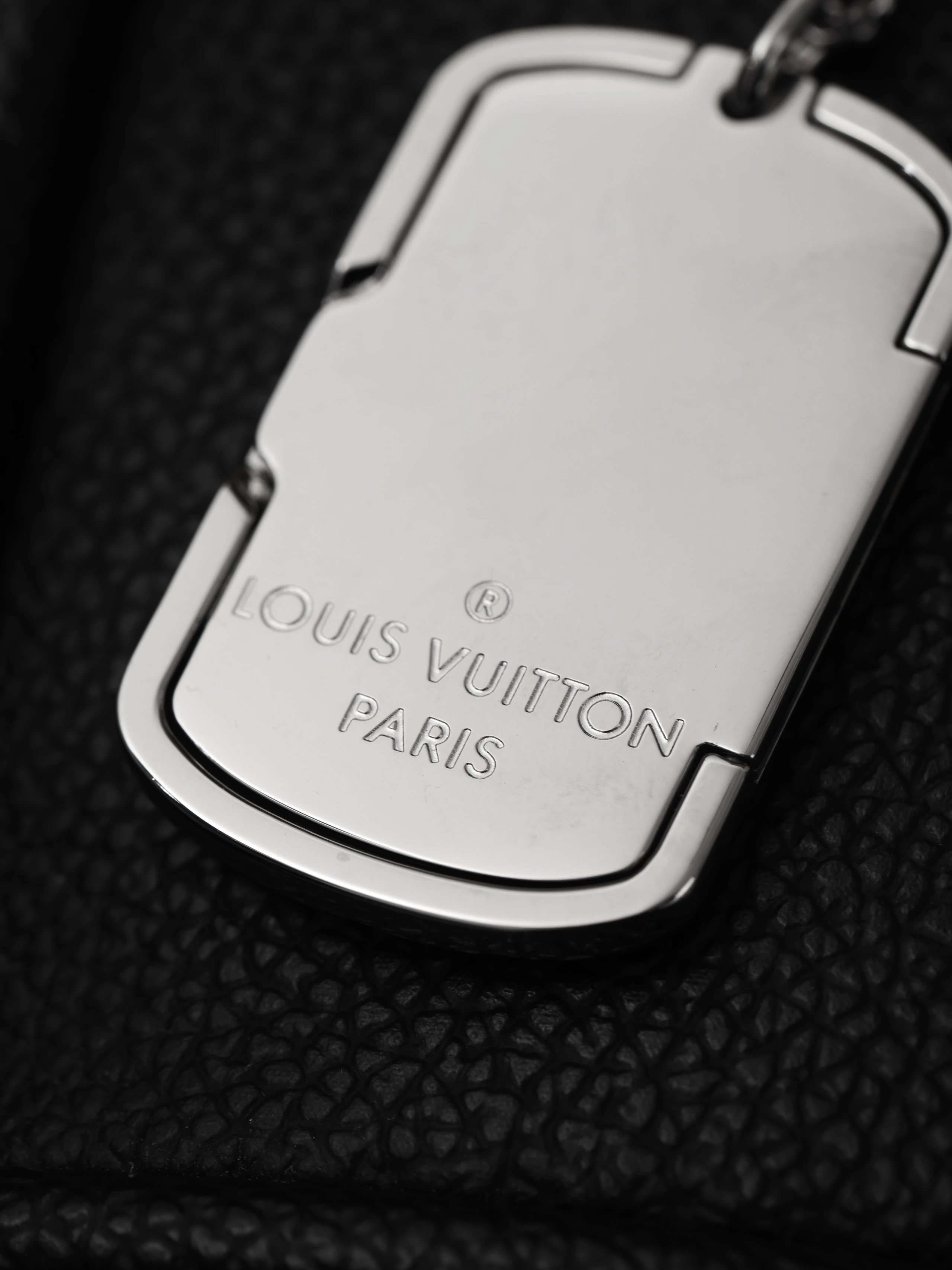 Item ID 8369 Advanced customization - Opening nameplate sweater chain - Classic - M