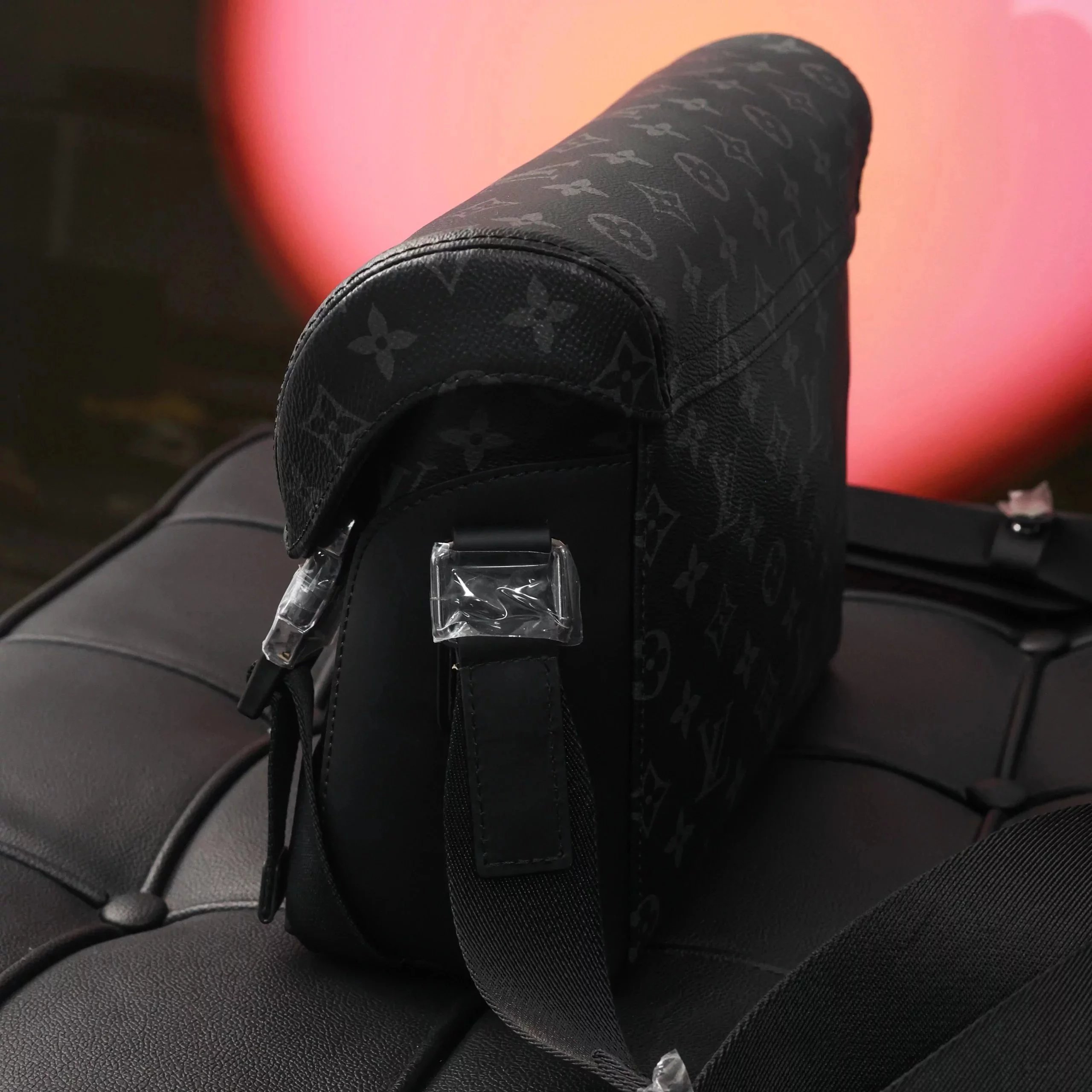 Item ID 8519 “ Customized four sets of brand new hardware 、 Extra large capacity ”