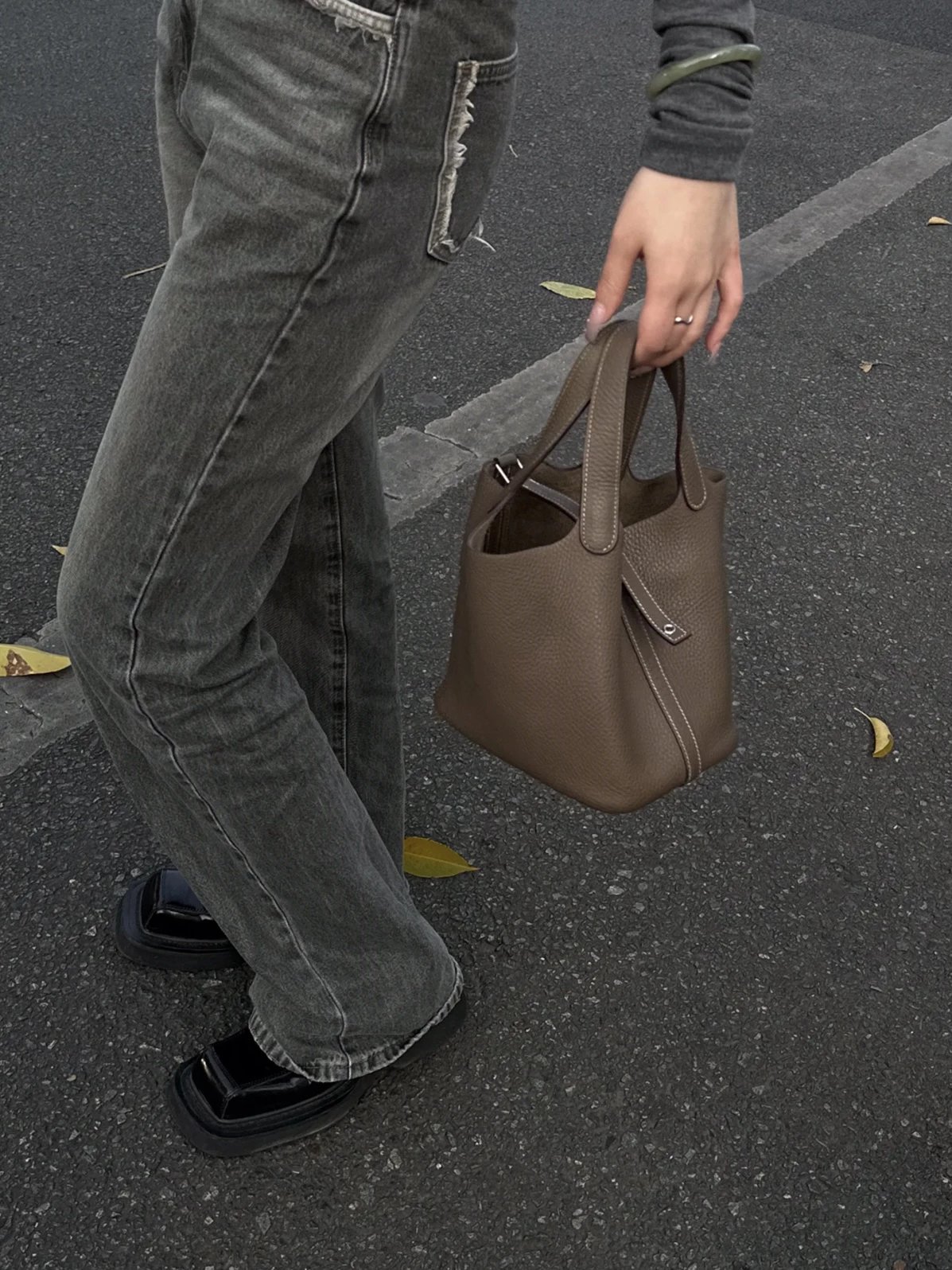 Item ID 8487 HERME3-Majia-Picoting-Lock-18- Gold Buckle - Calf Leather - Vegetable