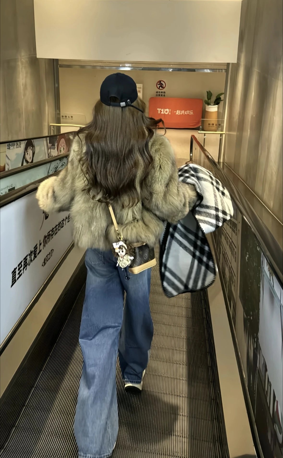 Item ID 8514 Year end finale _detachable and adjustable shoulder strap drawstring c